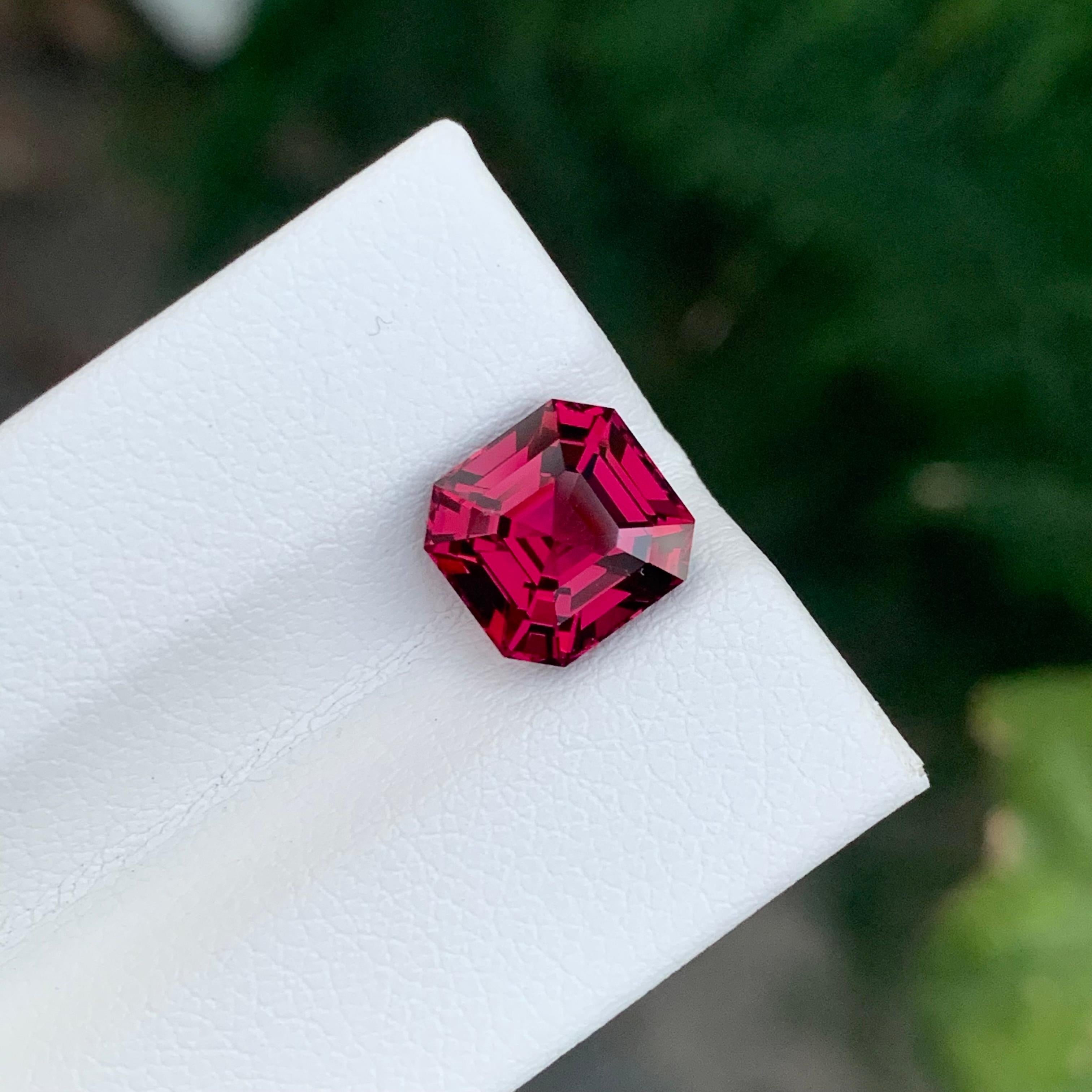 Top Qualität 3,70 Karat Natürliche Lose Rhodolith Granat Asscher Form Edelstein für Damen oder Herren im Angebot