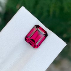 Top Quality 4.40 Carat Natural Loose Rhodolite Garnet Emerald Shape Gemstone