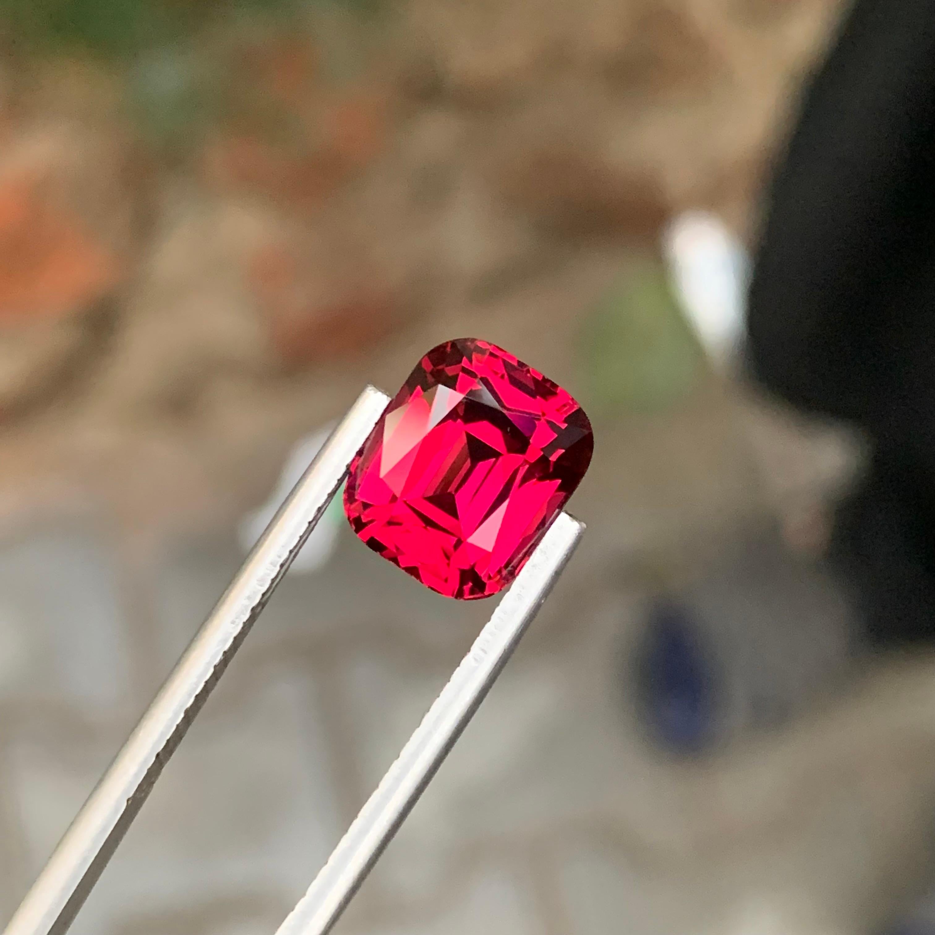 Top Quality 5.65 Carat Natural Loose Rhodolite Garnet Gemstone Loupe Clean 3