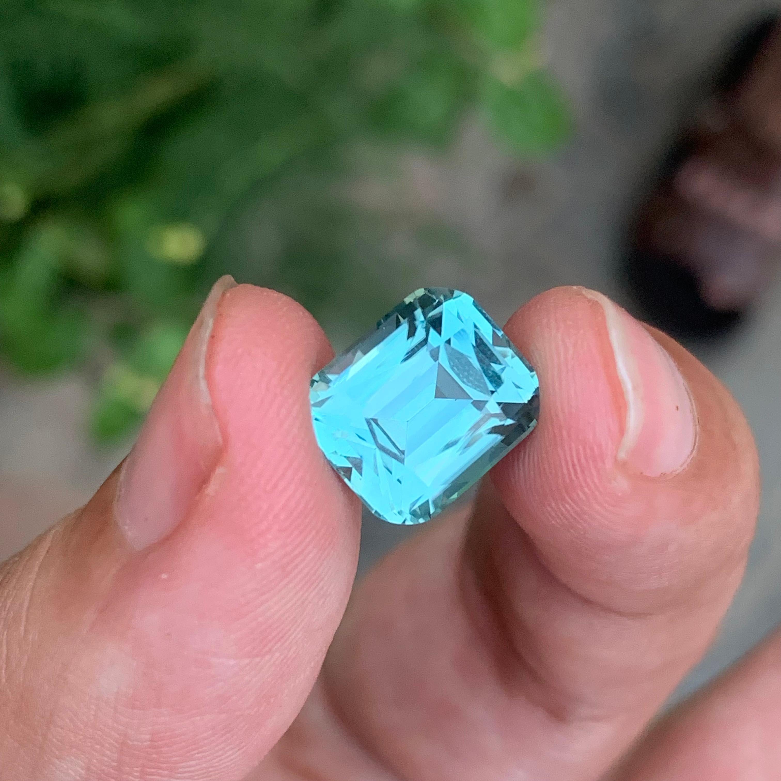 Top Quality 7.40 Carat Natural Loose Seafoam Tourmaline Cushion Shape Gemstone In New Condition For Sale In Peshawar, PK