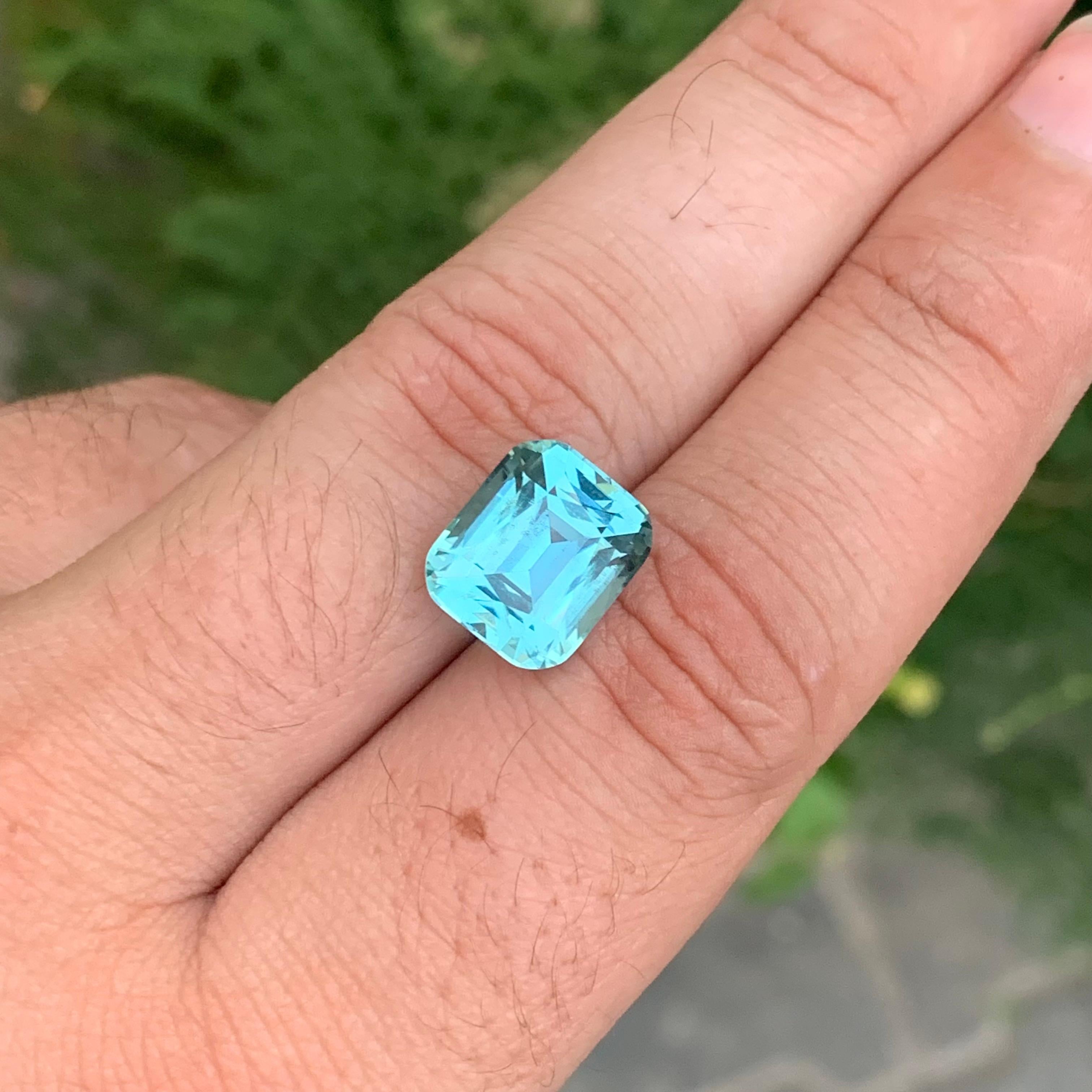 Top Quality 7.40 Carat Natural Loose Seafoam Tourmaline Cushion Shape Gemstone For Sale 2