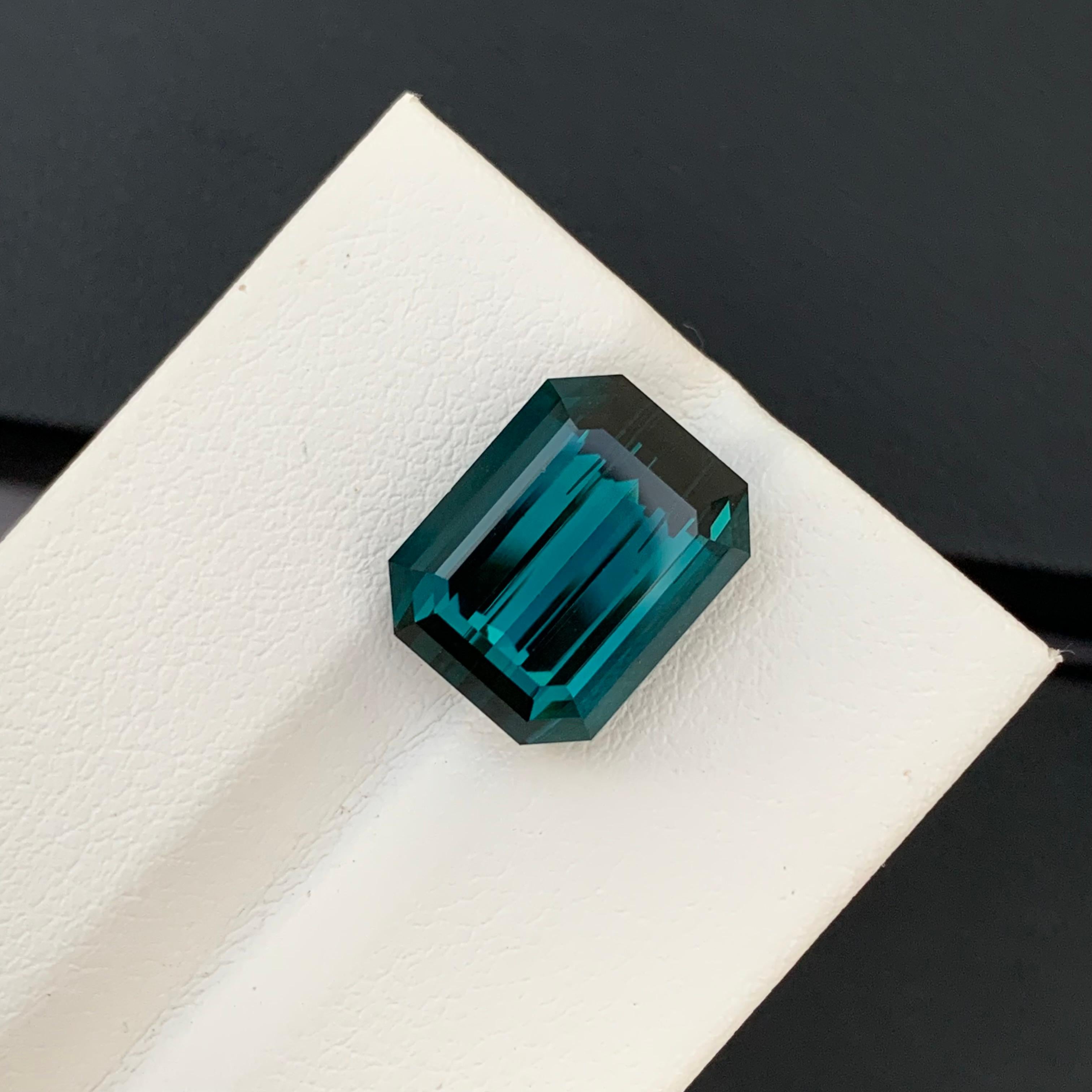 Arts and Crafts Gemma di Indicolite tormalina sciolta naturale di 9,35 carati di alta qualità in vendita