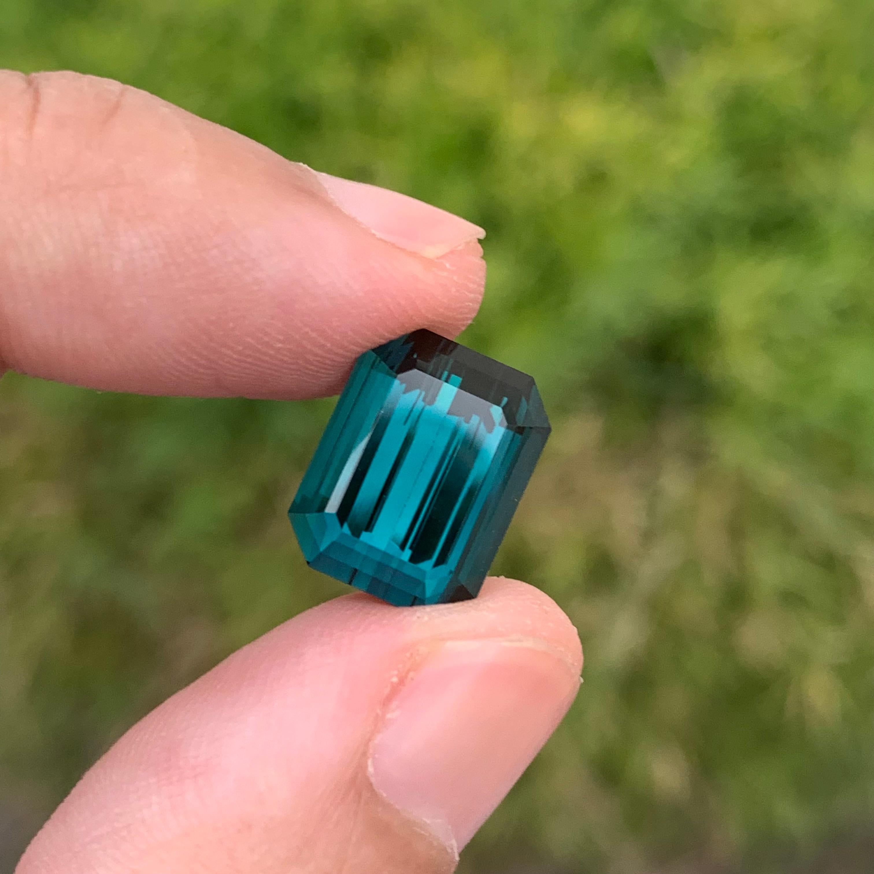 Gemma di Indicolite tormalina sciolta naturale di 9,35 carati di alta qualità In condizioni Nuovo in vendita a Peshawar, PK