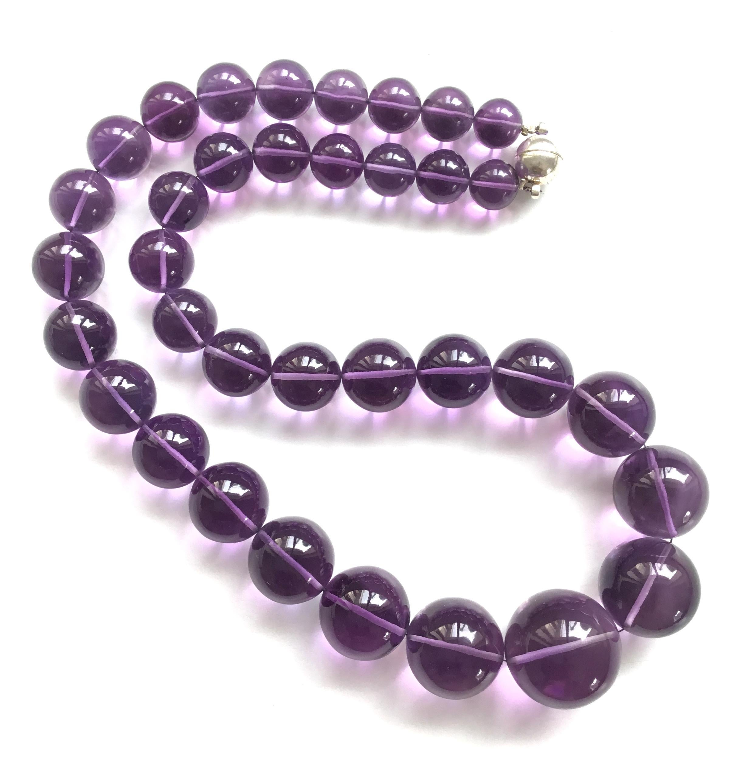Women's or Men's Top Quality Amethyst Balls Necklace Loupe Clean For Sale