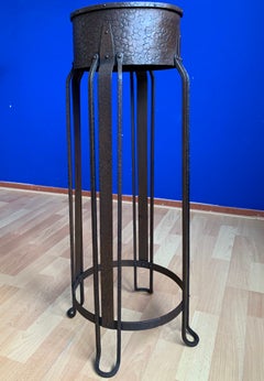 Top Quality and Hand Forged Iron & Hand Hammered Brass Pedestal or Flower Stand
