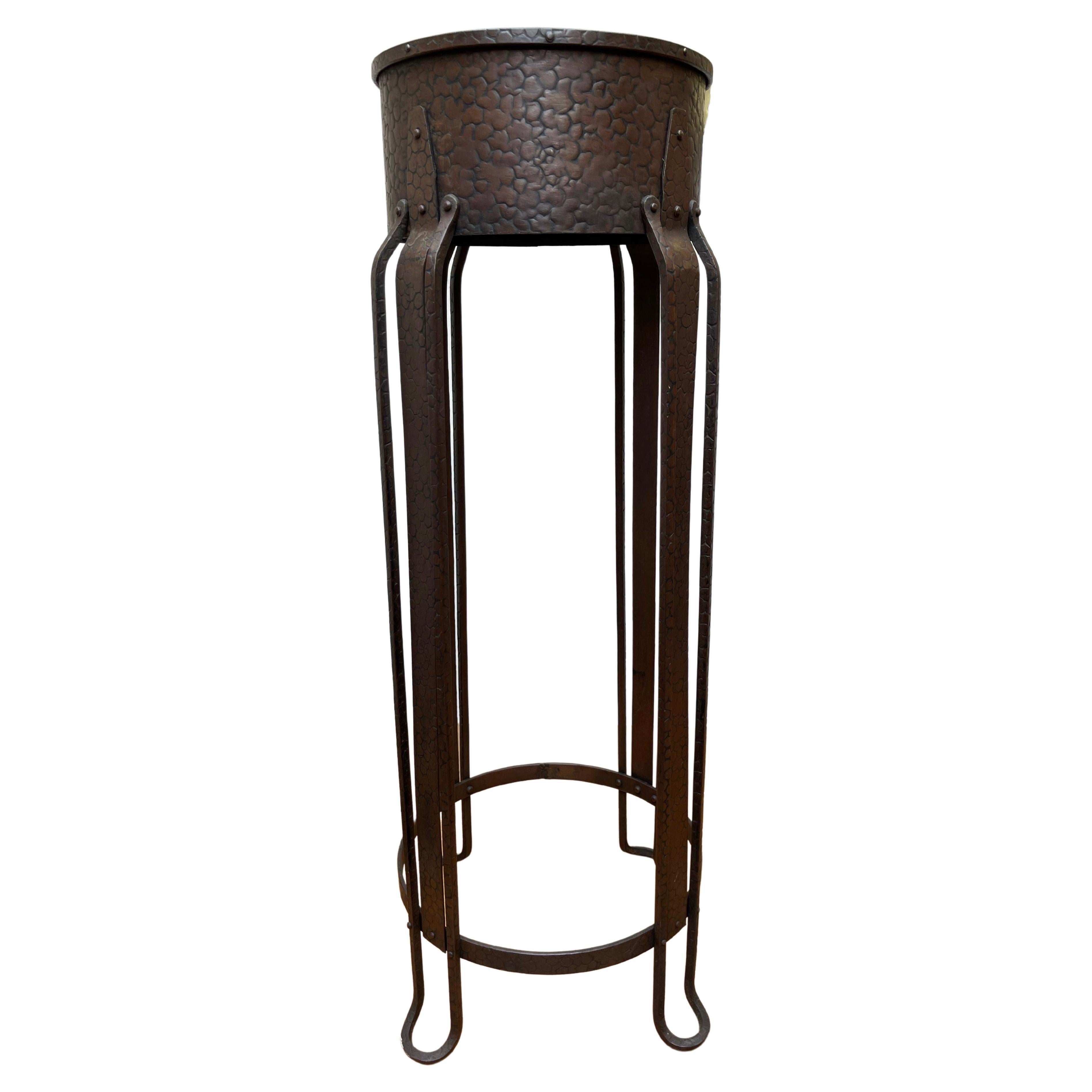 Top Quality and Hand Forged Iron & Hand Hammered Brass Pedestal or Flower Stand