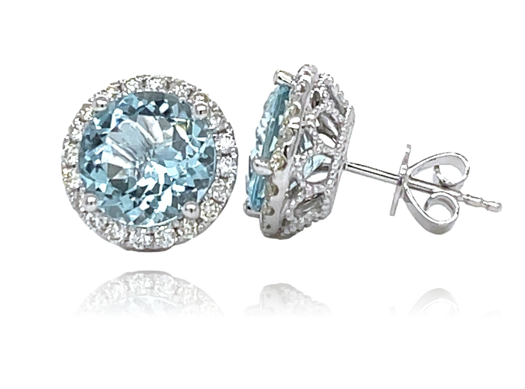 Top Quality Aquamarine Halo Earrings in 14KW Gold In New Condition For Sale In New York, NY
