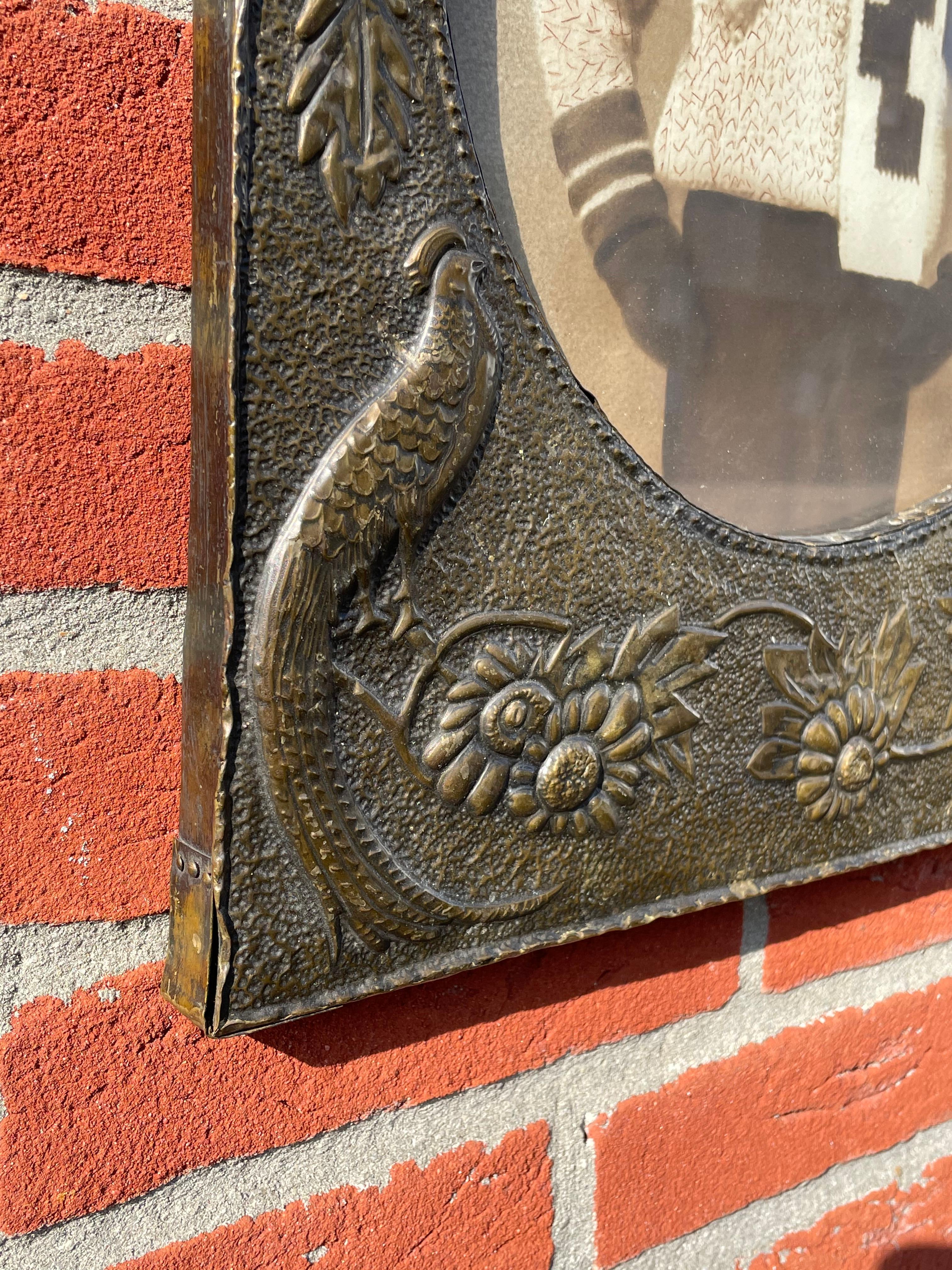 Top Quality Arts & Crafts Copper Wall Picture Frame / Mirror w. Embossed Peacock In Excellent Condition For Sale In Lisse, NL