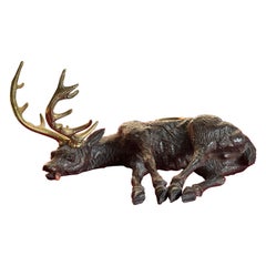 Porte-encens de qualité supérieure Sculpture ancienne suisse en forme de cerf épuisé de Black Forest