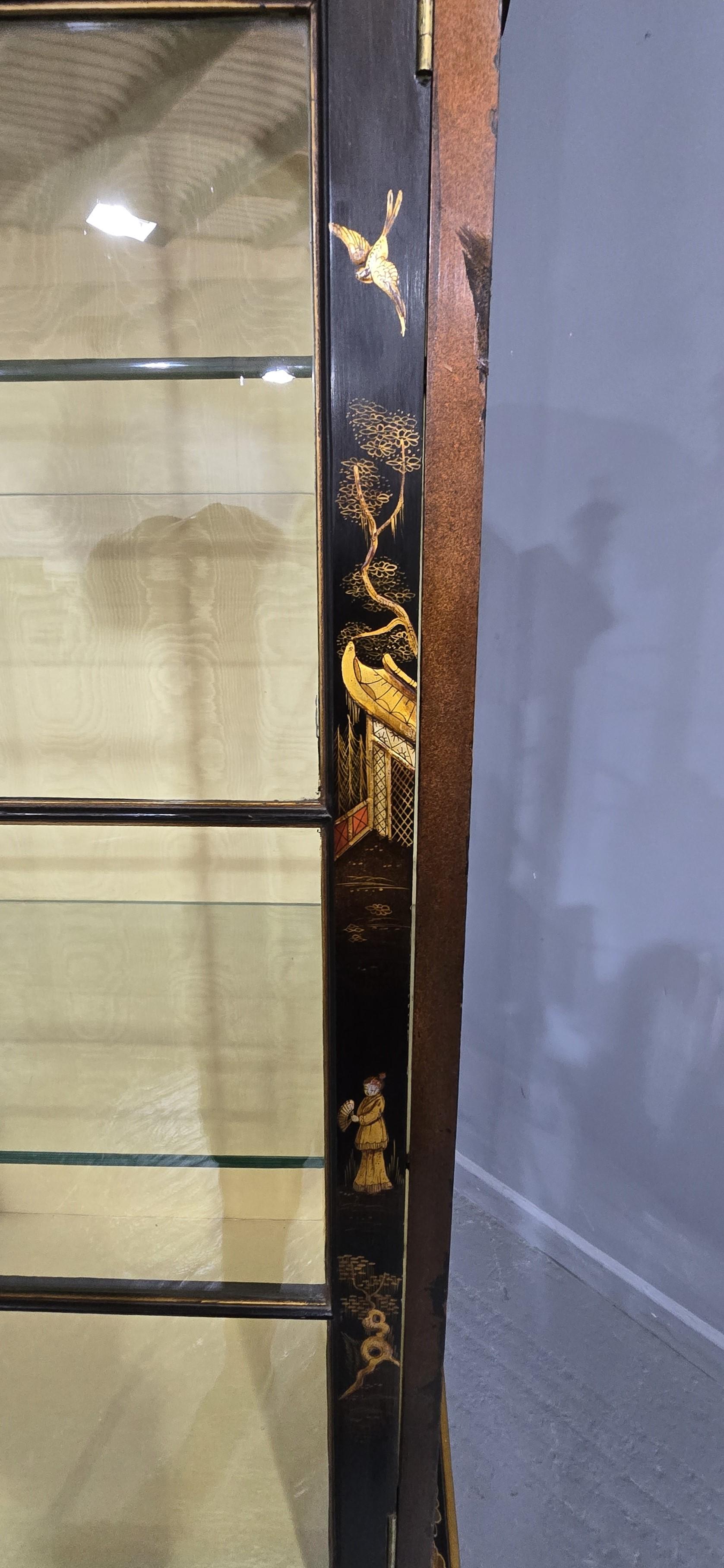 19th Century Top Quality Chinoiserie Display Cabinet For Sale