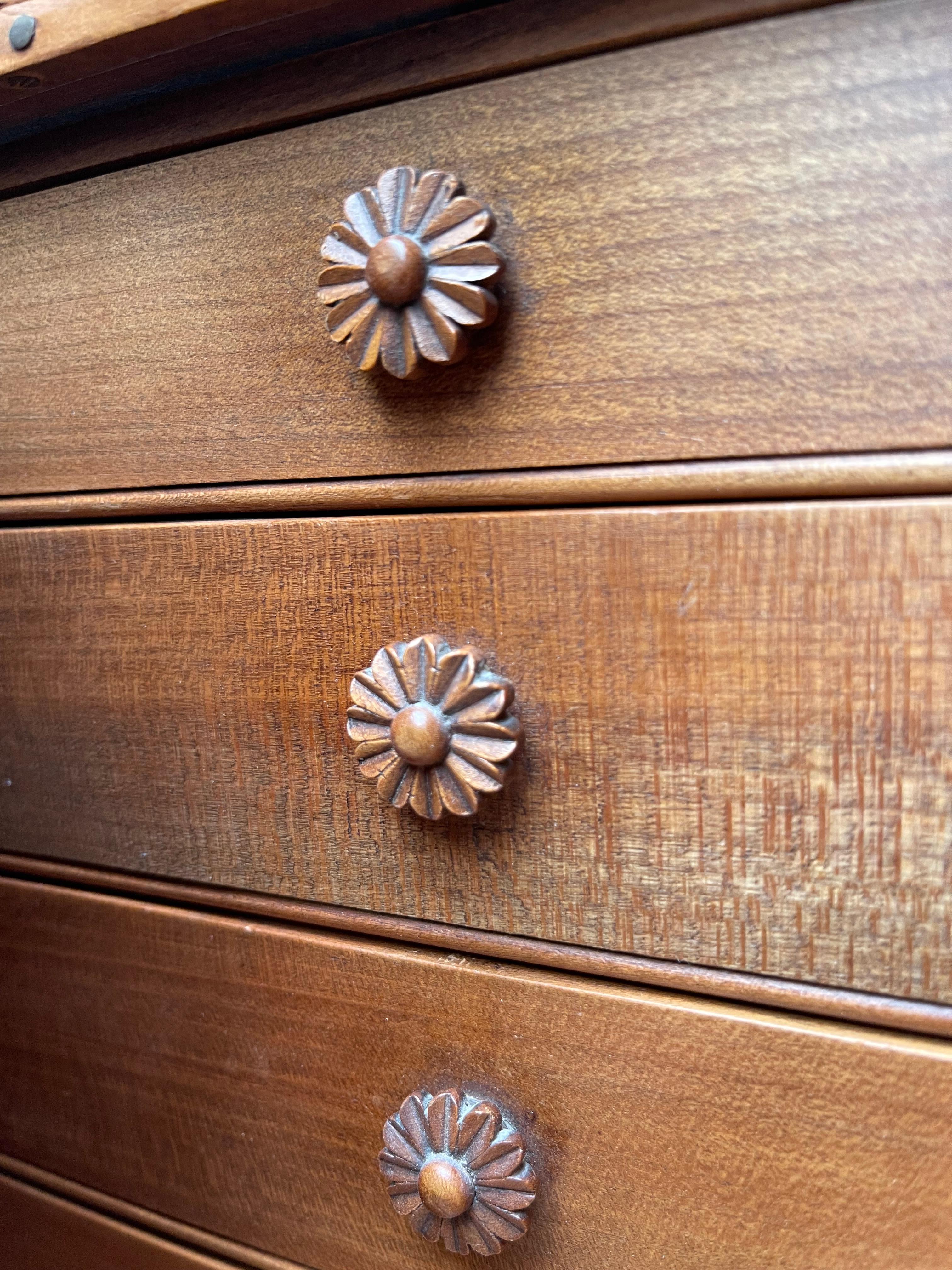 Top Quality Early 1900s Miniature Arts and Crafts Drawers Cabinet, Chestnut Leaf 7