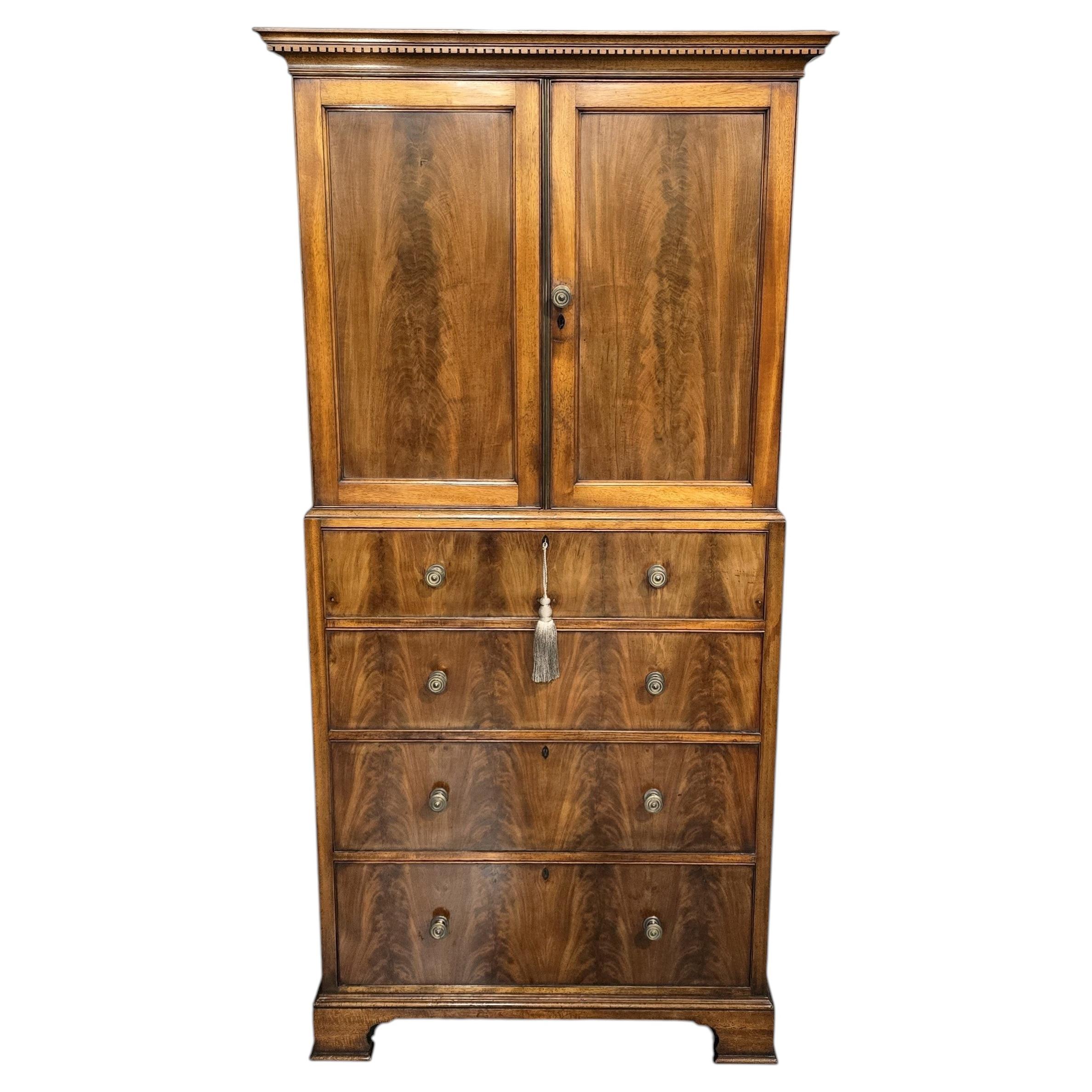 Top Quality Mahogany Linen Press of Small Proportions