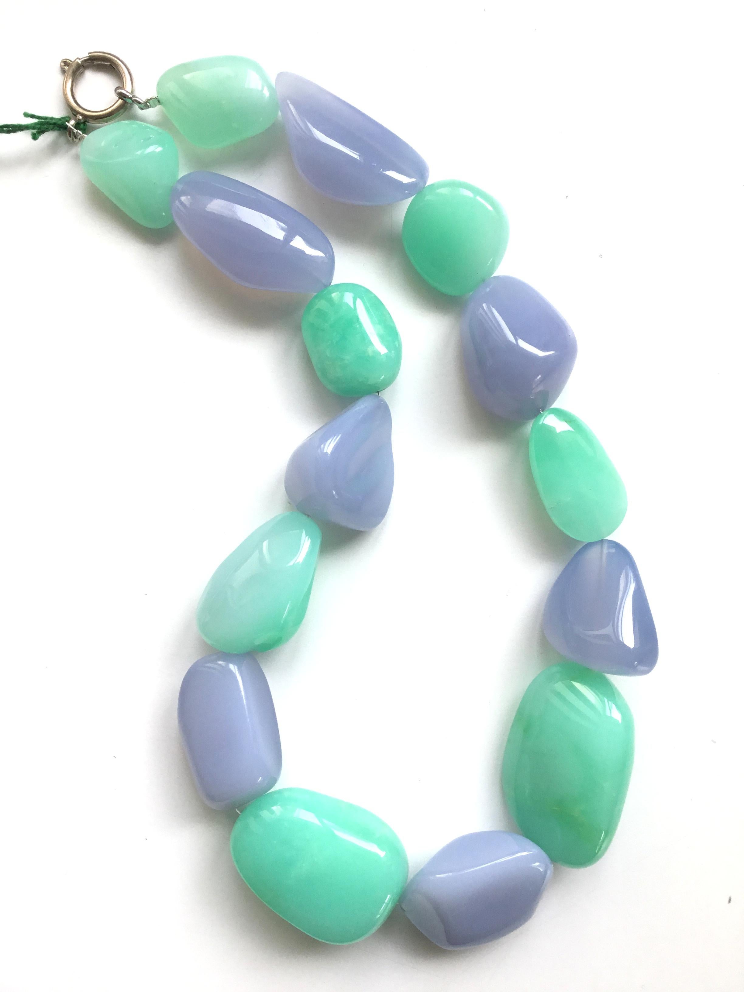 Top Quality Mix Chalcedoney & Chrysoprase Tumbled Natural Gemstone Necklace For Sale 1