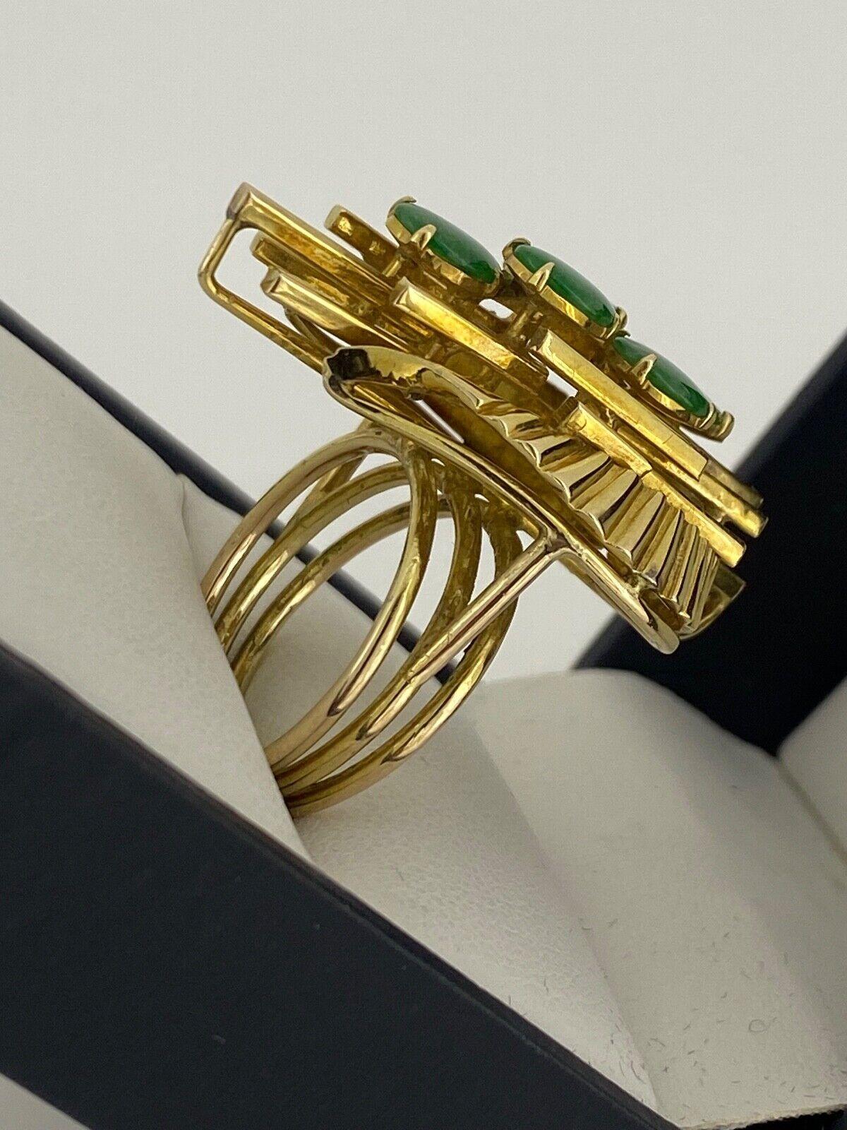 Top Qualität Natürlicher Jadeit Cluster Großer Ring in 14K Gelbgold. Retro, um 1950. 2