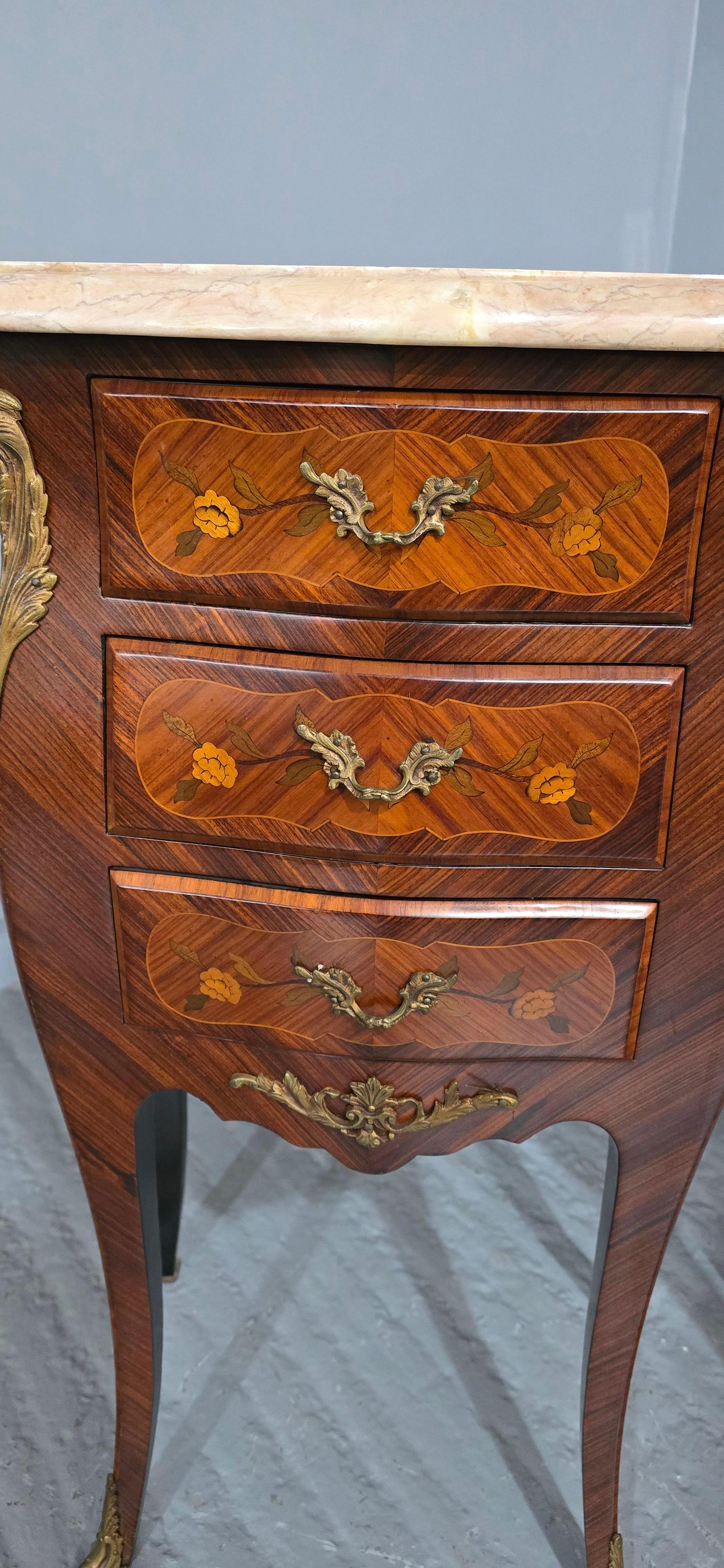 Top Quality Pair French Bedside Lamp Chests of Drawers For Sale 1