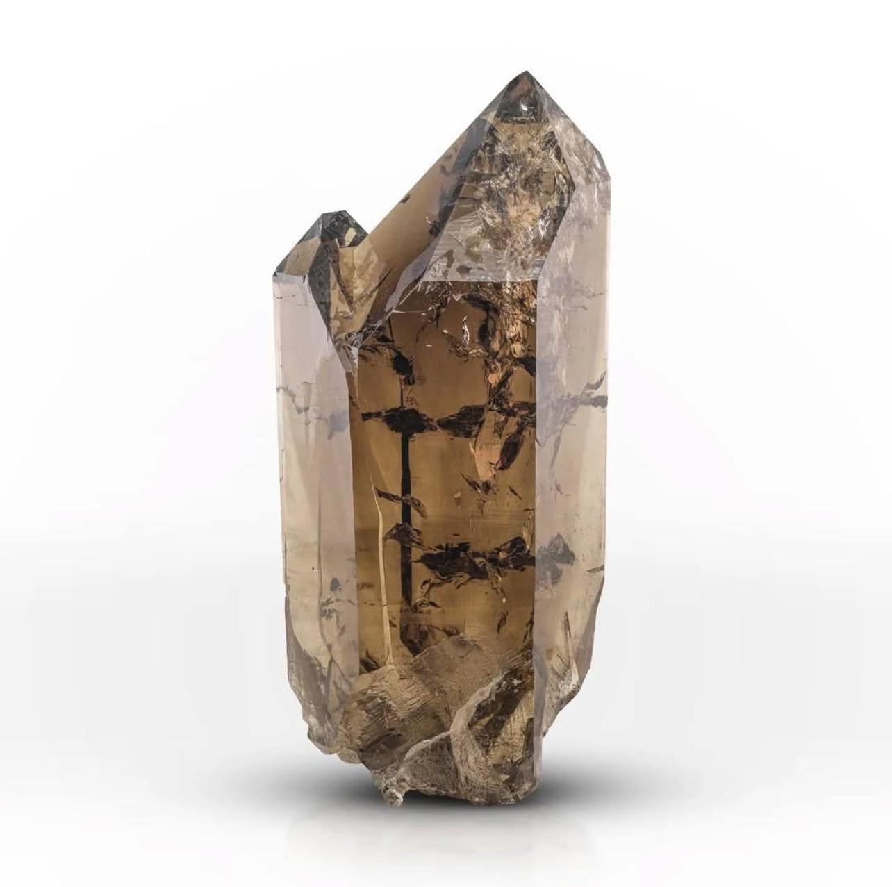 Informazioni sul prodotto:

Tipo di campione: Quarzo fumé

Peso: 225 grammi

Dimensioni: H: 10 x L: 4,5 x P: 3,2 cm

Origine: Distretto di Skardu, provincia di Gilgit Baltistan, Pakistan

Trattamento: Nessuno

Descrizione:

Questo cristallo di