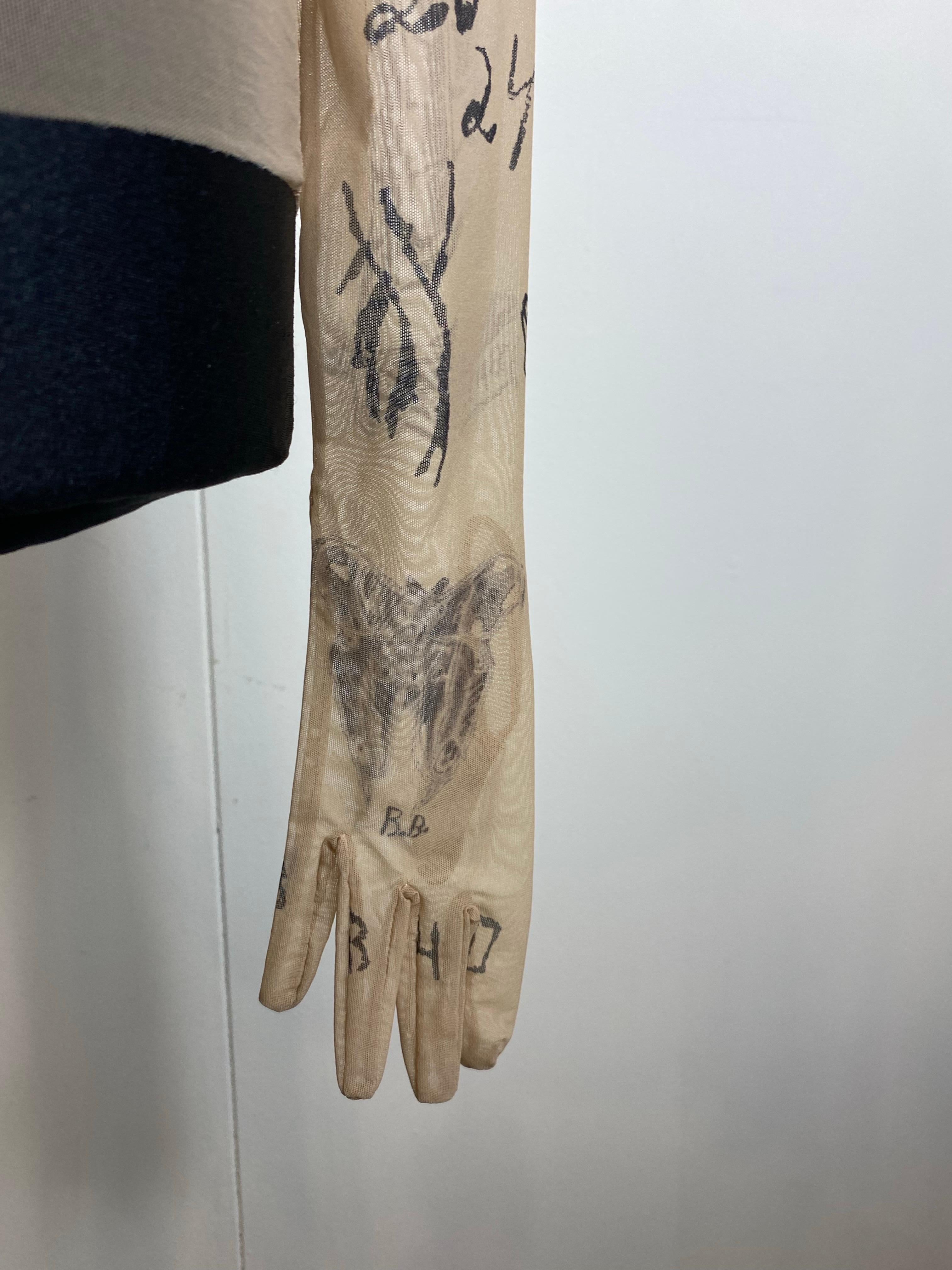 Tatuaje superior Balenciaga. en venta 4