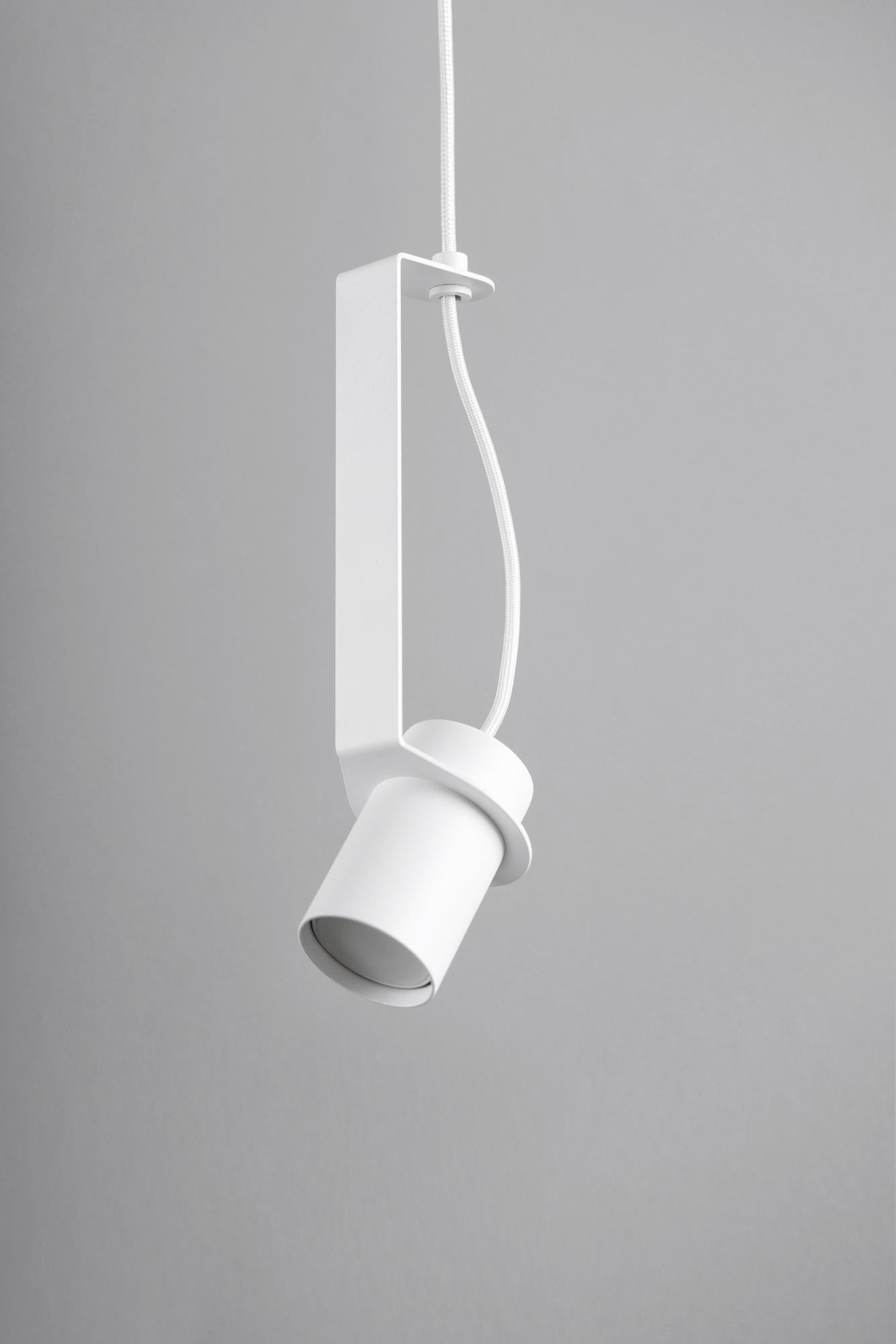 Verniciatura a polvere Top Top 125 Lampada a sospensione Ultra Blue di +kouple in vendita