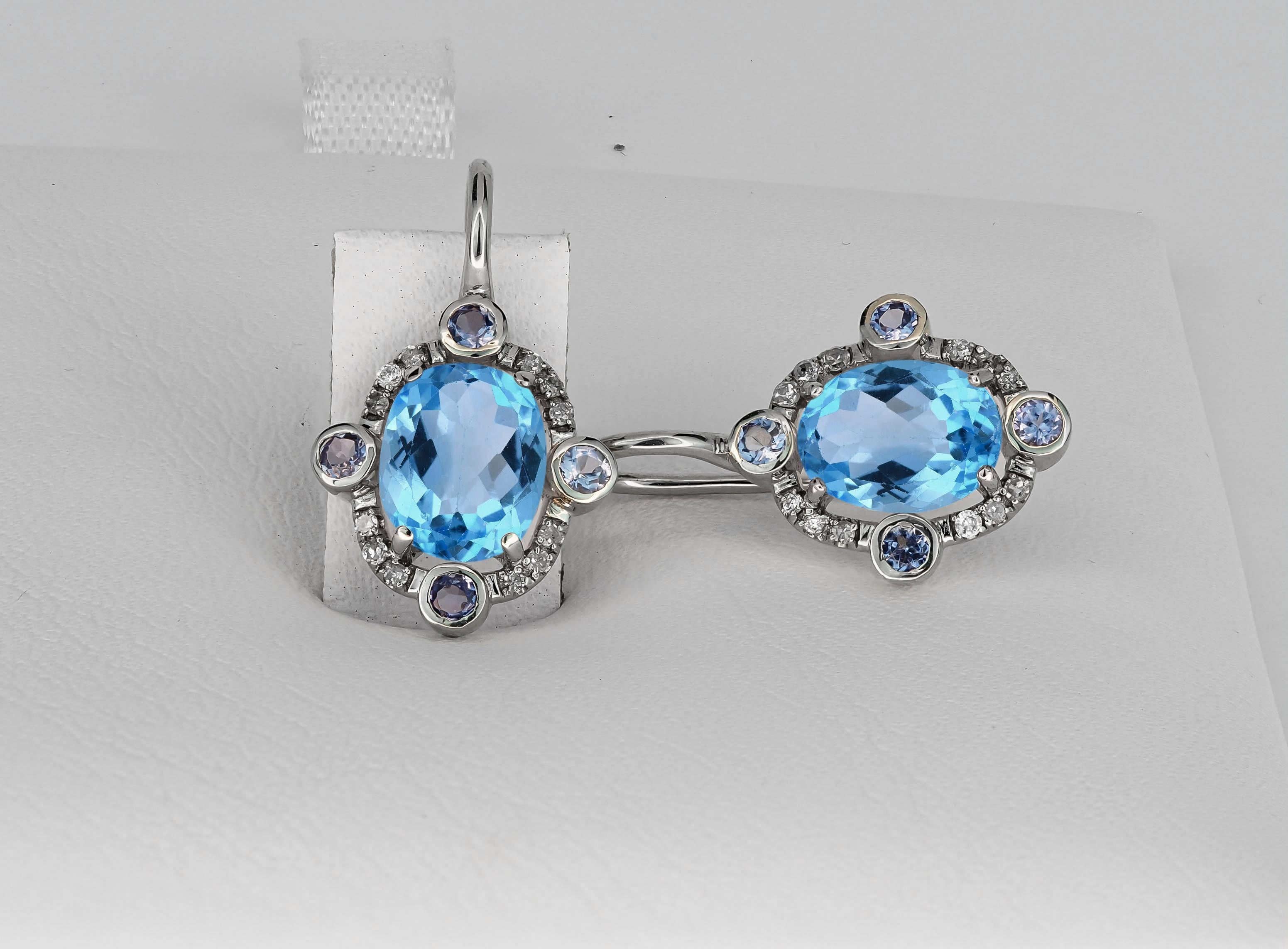 Topaz 14k gold drop earrings. In New Condition For Sale In Istanbul, TR