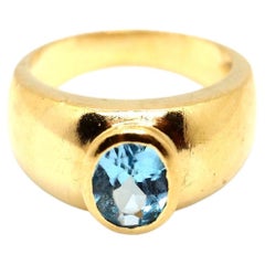 Vintage Topaz Ring 18 Karat Yellow Gold