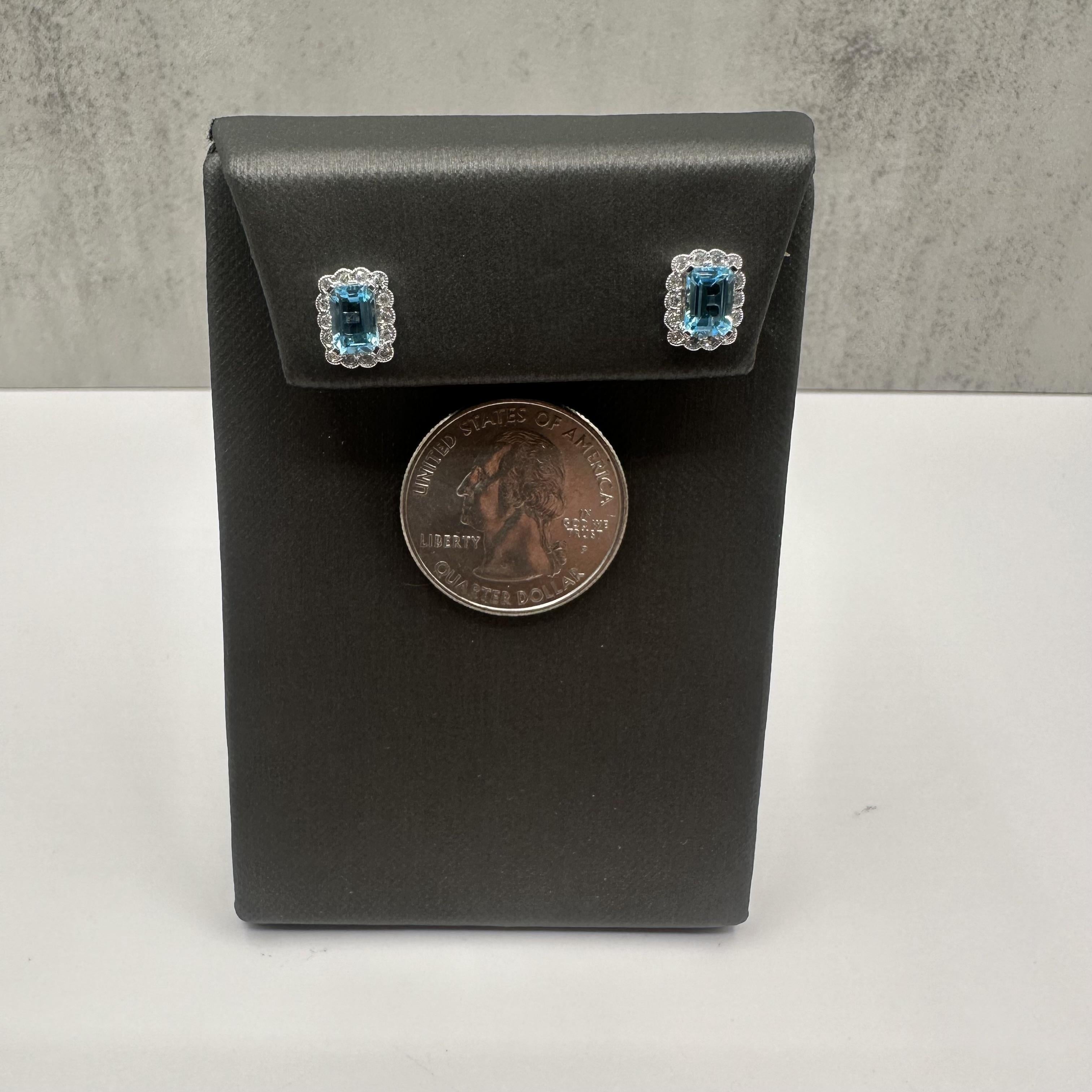 Topas- und Diamant-Ohrringe aus 10kt Weißgold - 6x4,1mm blauer Topas im Smaragdschliff Damen im Angebot