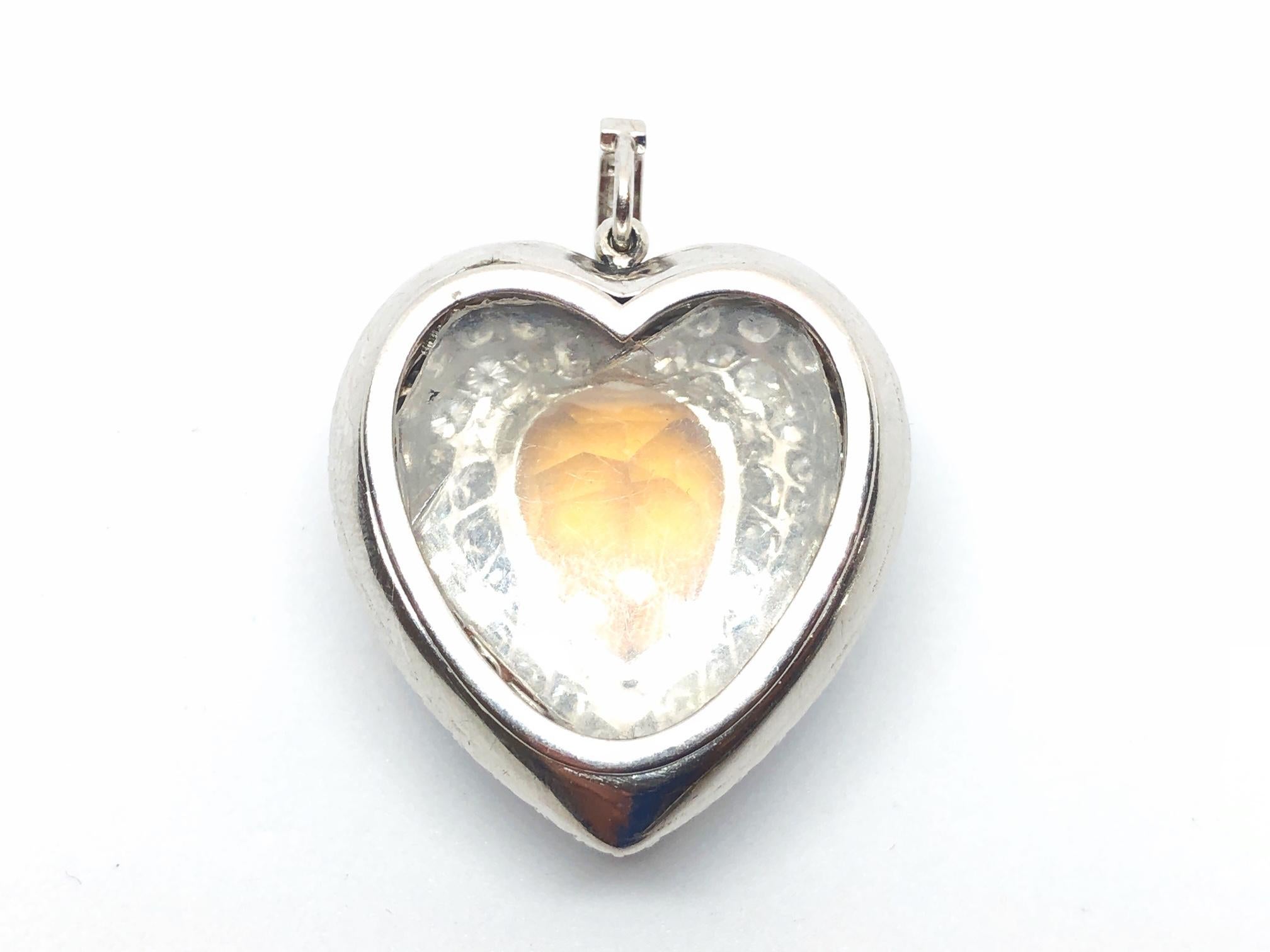 Topaz and Diamond Heart Pendant, 5.00 Carat In Excellent Condition For Sale In London, GB