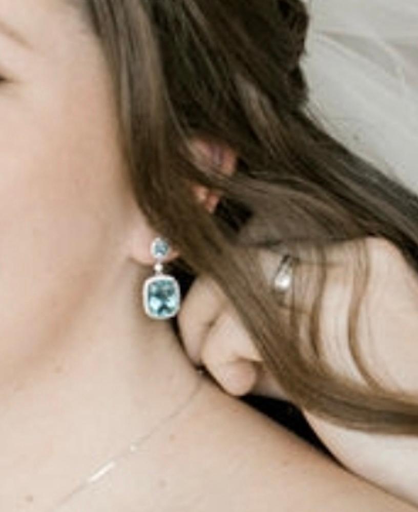 Topaz and diamonds art deco drop earrings 18k white gold For Sale 2
