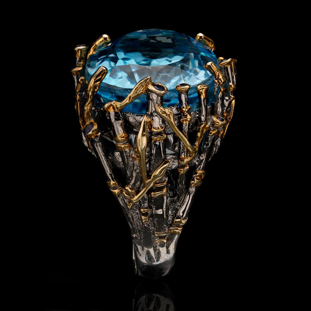 Topaz and Sapphire Ring In New Condition For Sale In New York, NY