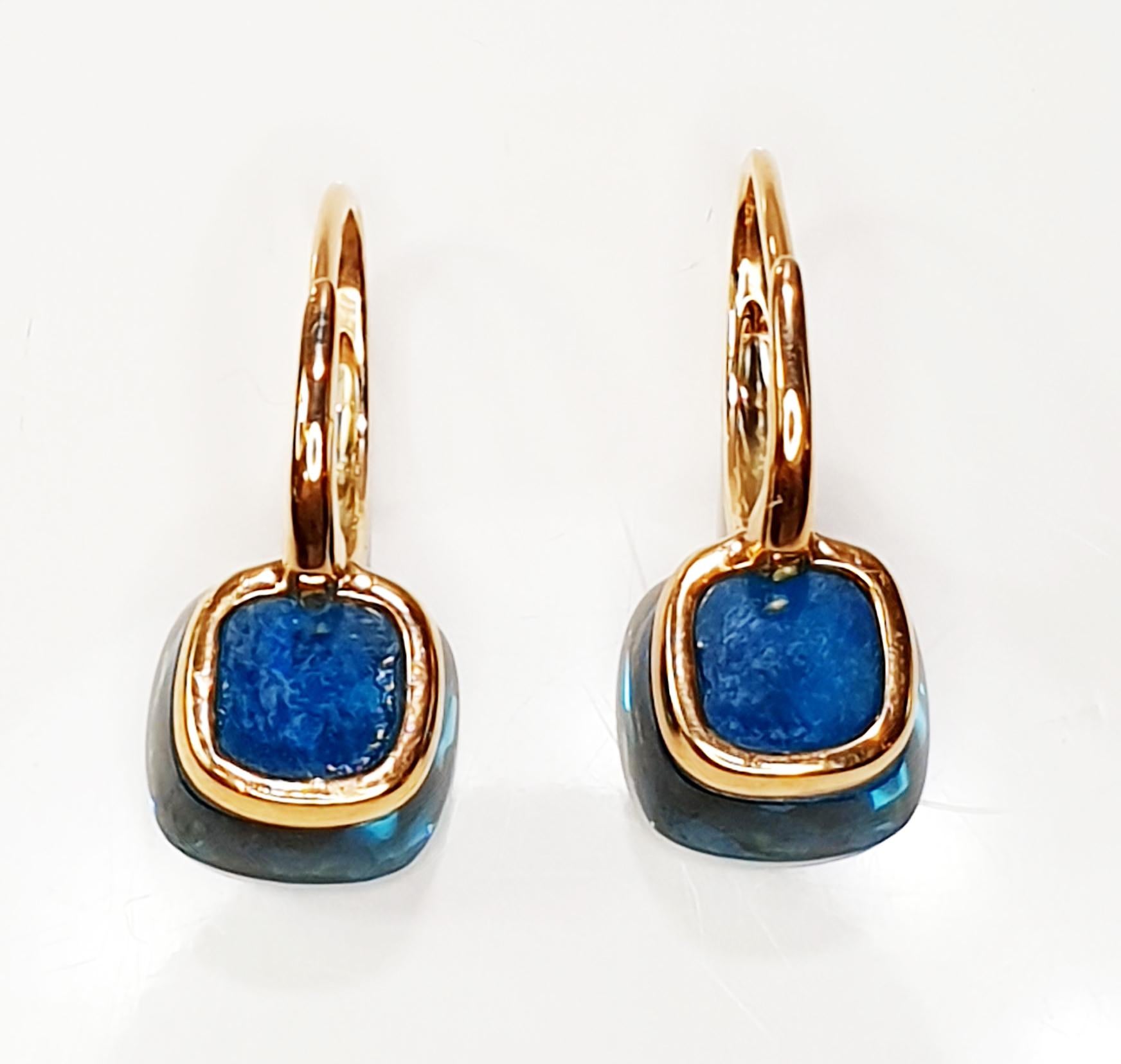 Topazio blu di Londra sfaccettato 18k  Orecchini pendenti in oro con pavé di diamanti In condizioni Nuovo in vendita a Bilbao, ES