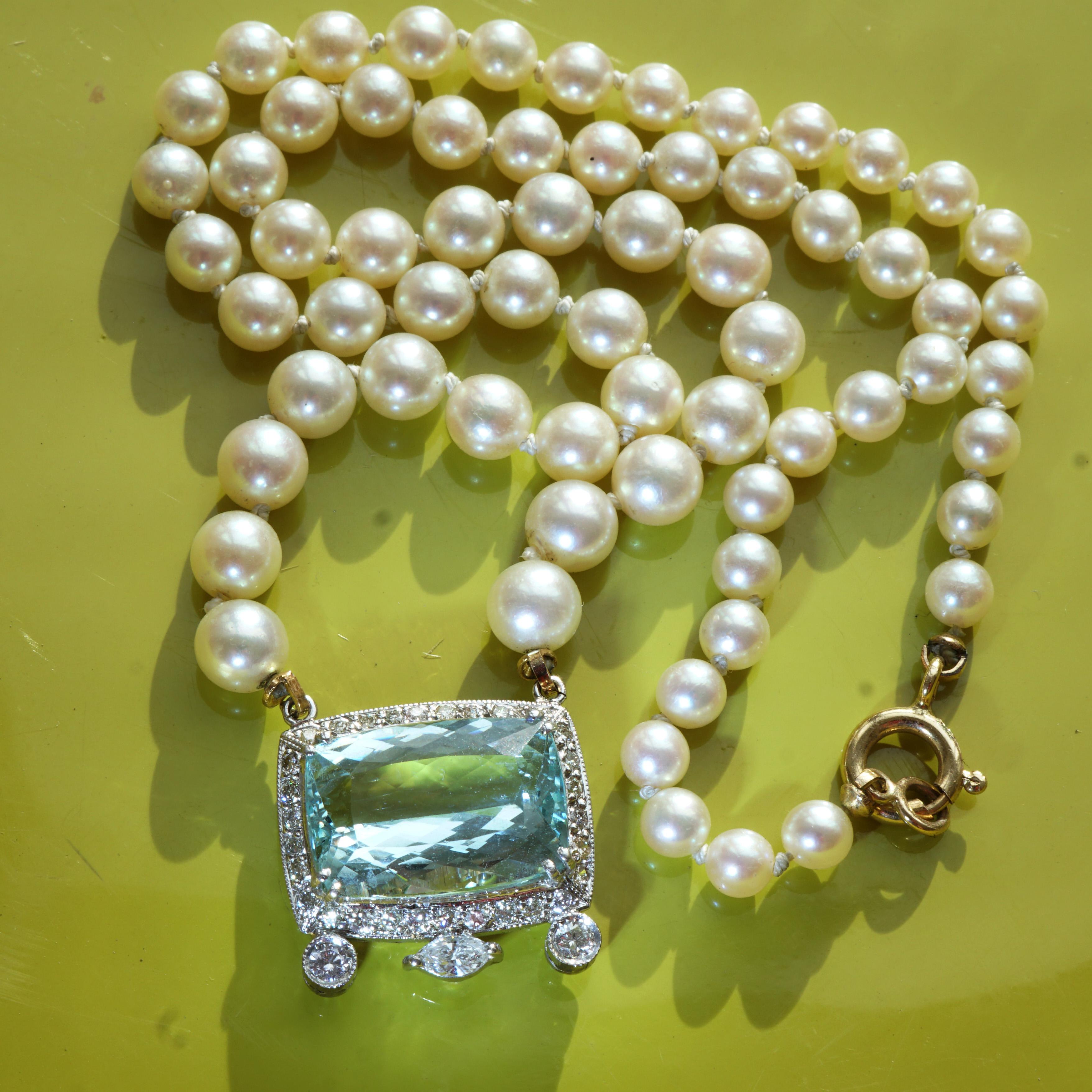 Topaz Brilliant Diamond Navette Necklace White Gold fine Akoya Pearls 2
