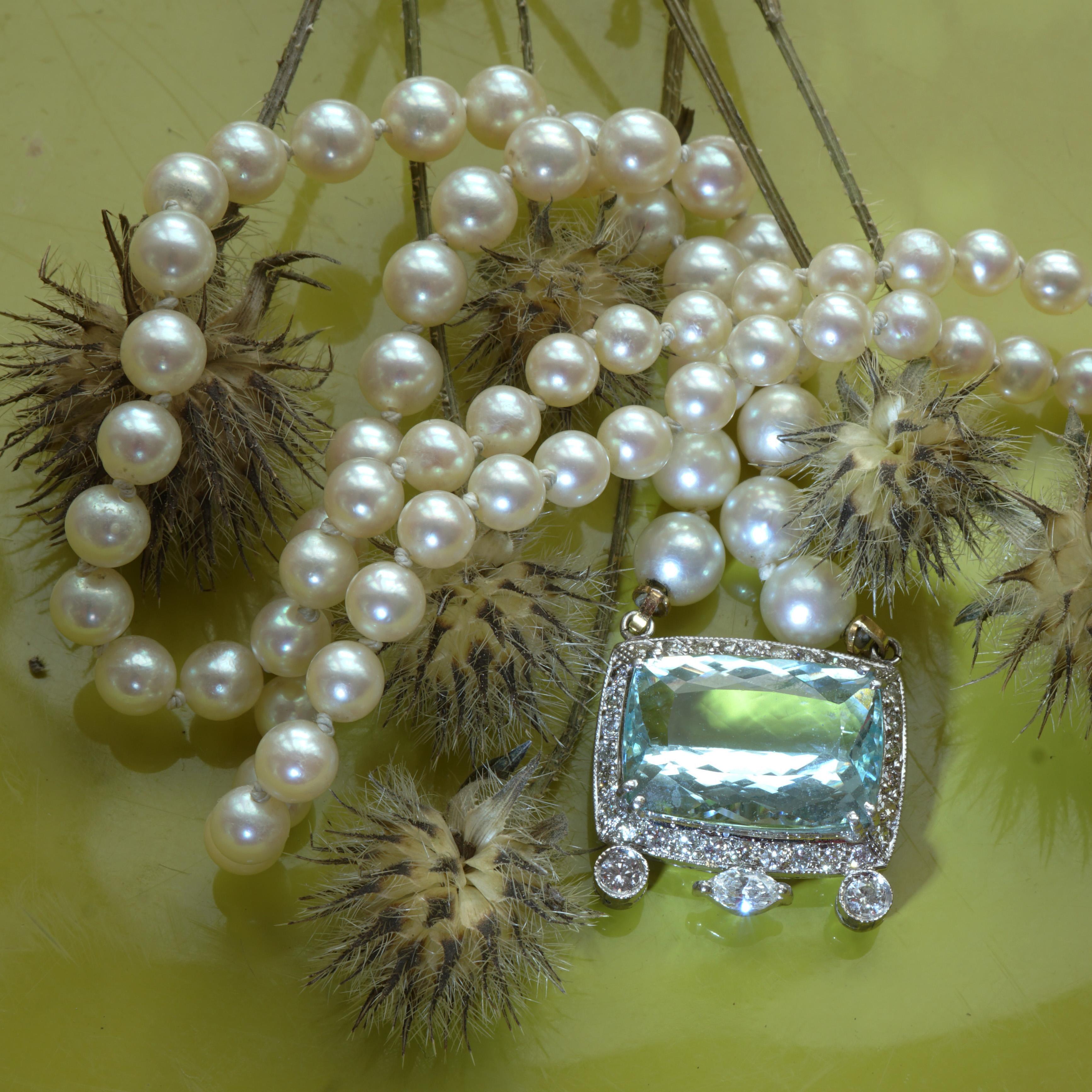 Topaz Brilliant Diamond Navette Necklace White Gold fine Akoya Pearls 3