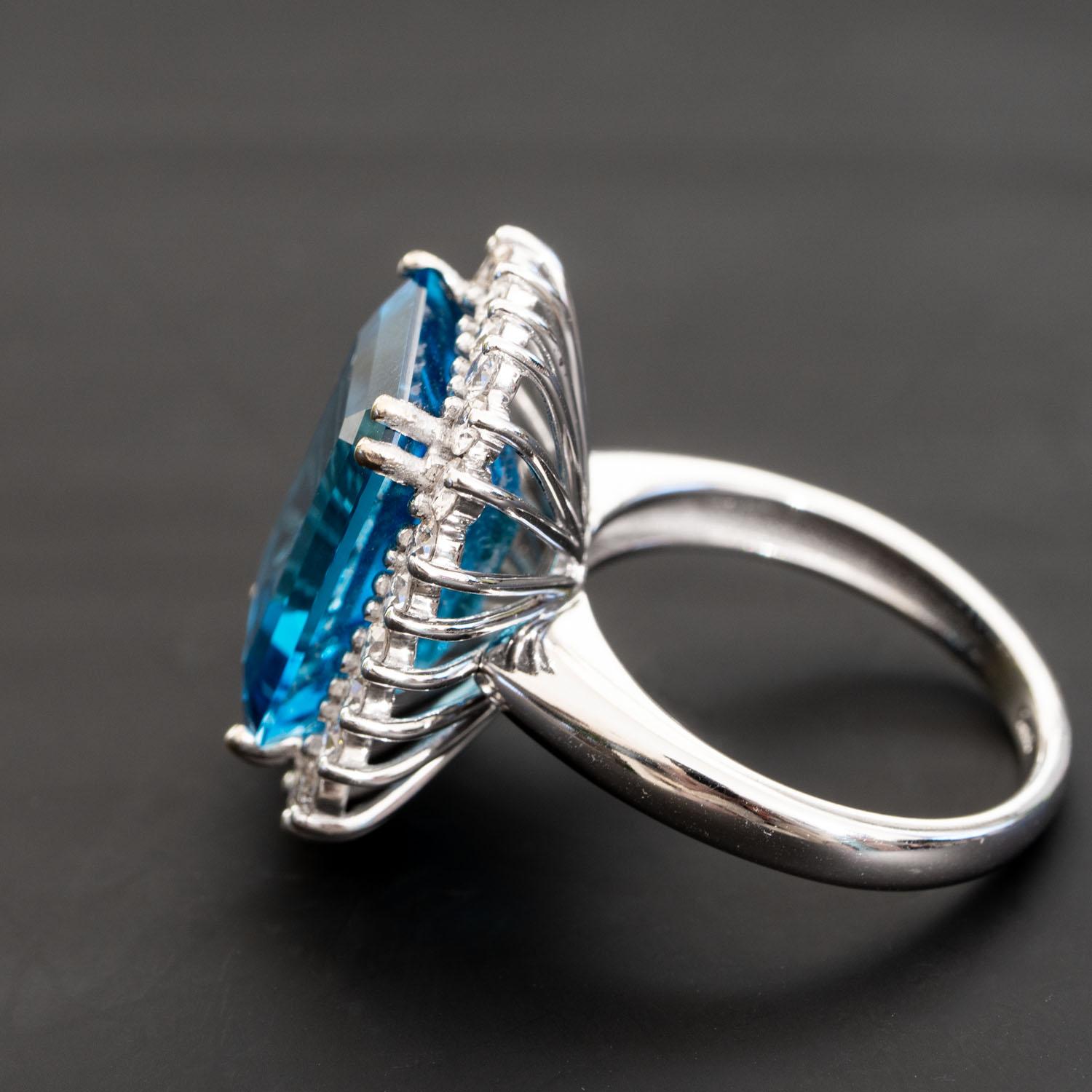 Topaz Diamond Statement Ring, 13.00 Carat Swiss Blue Topaz, 1.34 Carat Diamonds In New Condition For Sale In Ramat Gan, IL
