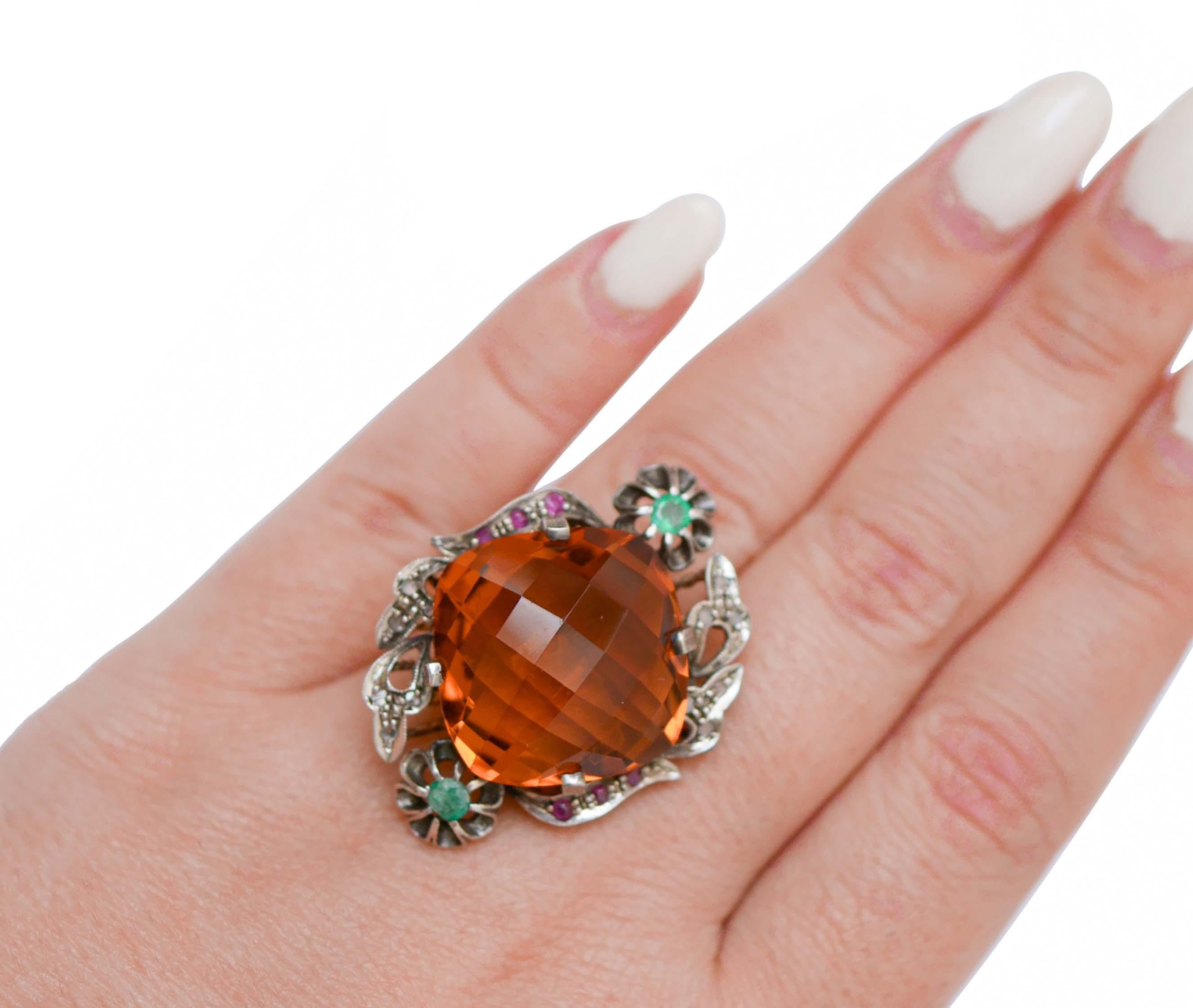 Topaz, Emeralds, Rubies, Diamonds, Rose Gold and Silver Ring. In Good Condition For Sale In Marcianise, Marcianise (CE)