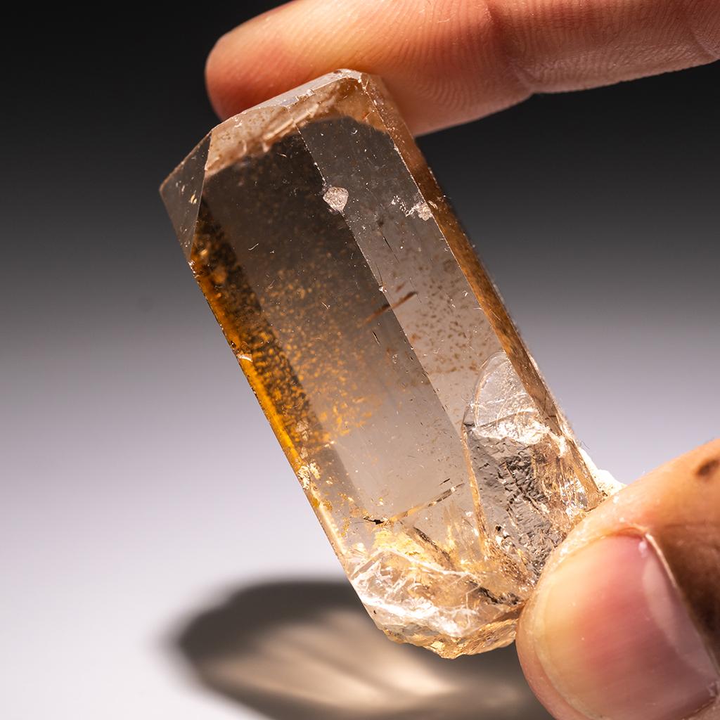 Topaz from Shigar Valley, Skardu, Baltistan, Gilgit-Baltistan, Pakistan (53.6 g) In New Condition For Sale In New York, NY