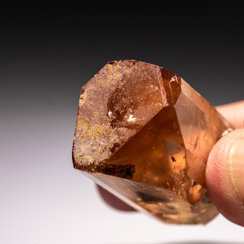 Topaz from Shigar Valley, Skardu, Baltistan, Gilgit-Baltistan, Pakistan (65.1 gr In New Condition For Sale In New York, NY