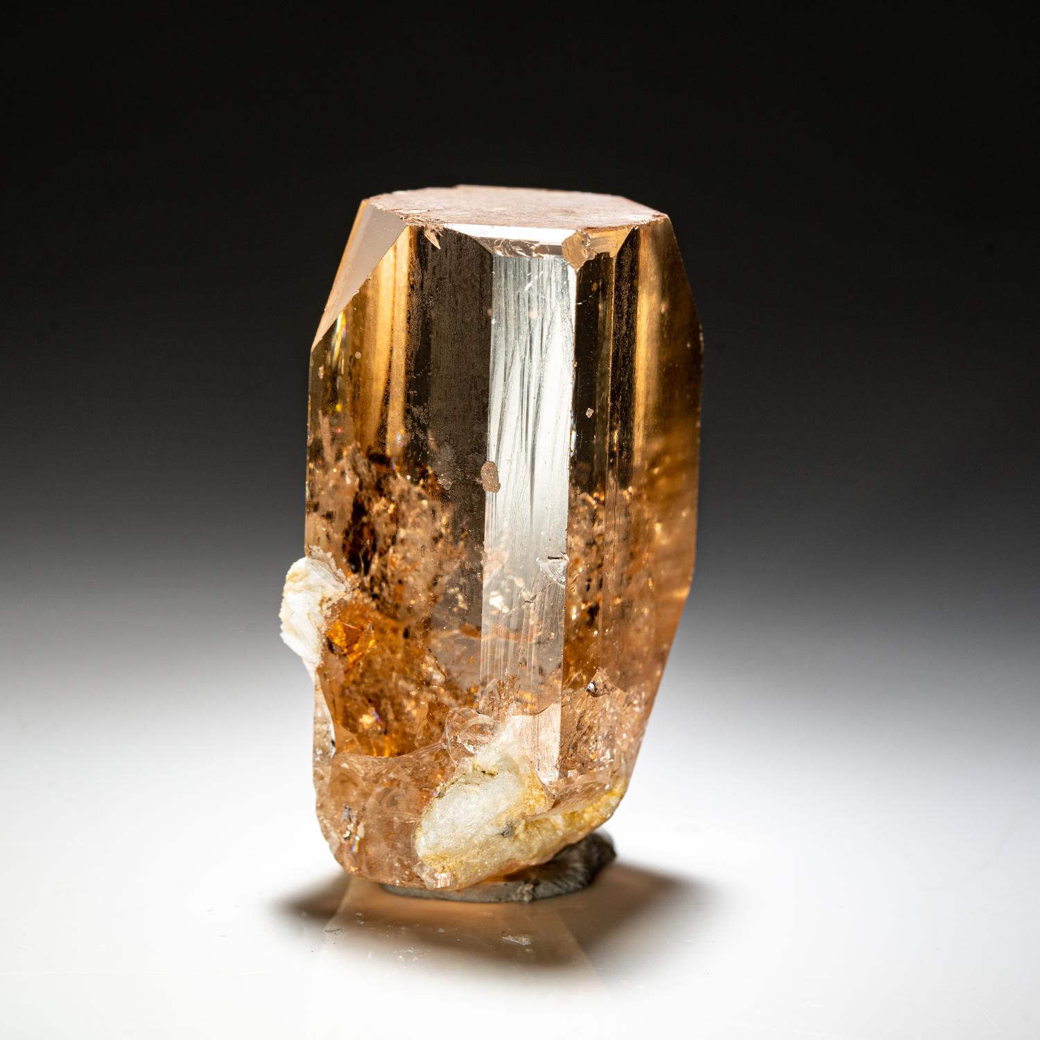 Topaz from Shigar Valley, Skardu, Baltistan, Gilgit-Baltistan, Pakistan (65.7 g) In New Condition For Sale In New York, NY