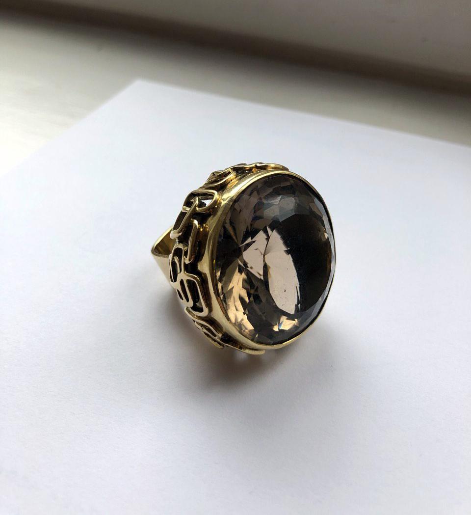 attributed to Erica Frey
14K gold and smoky topaz