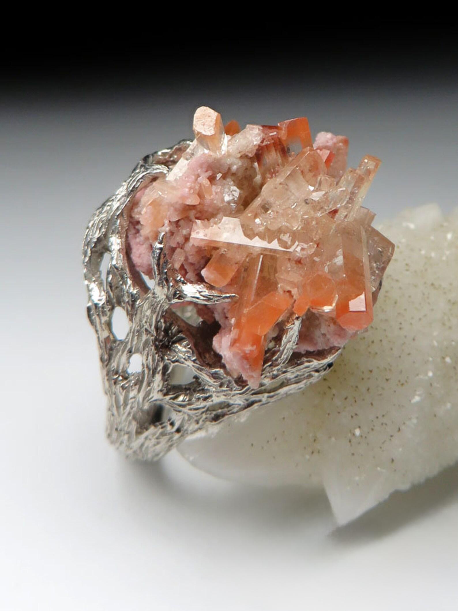 da uomo o donna Anello di topazio in argento Cluster di cristallo grezzo regalo unico Pietra natale del Sagittario in vendita