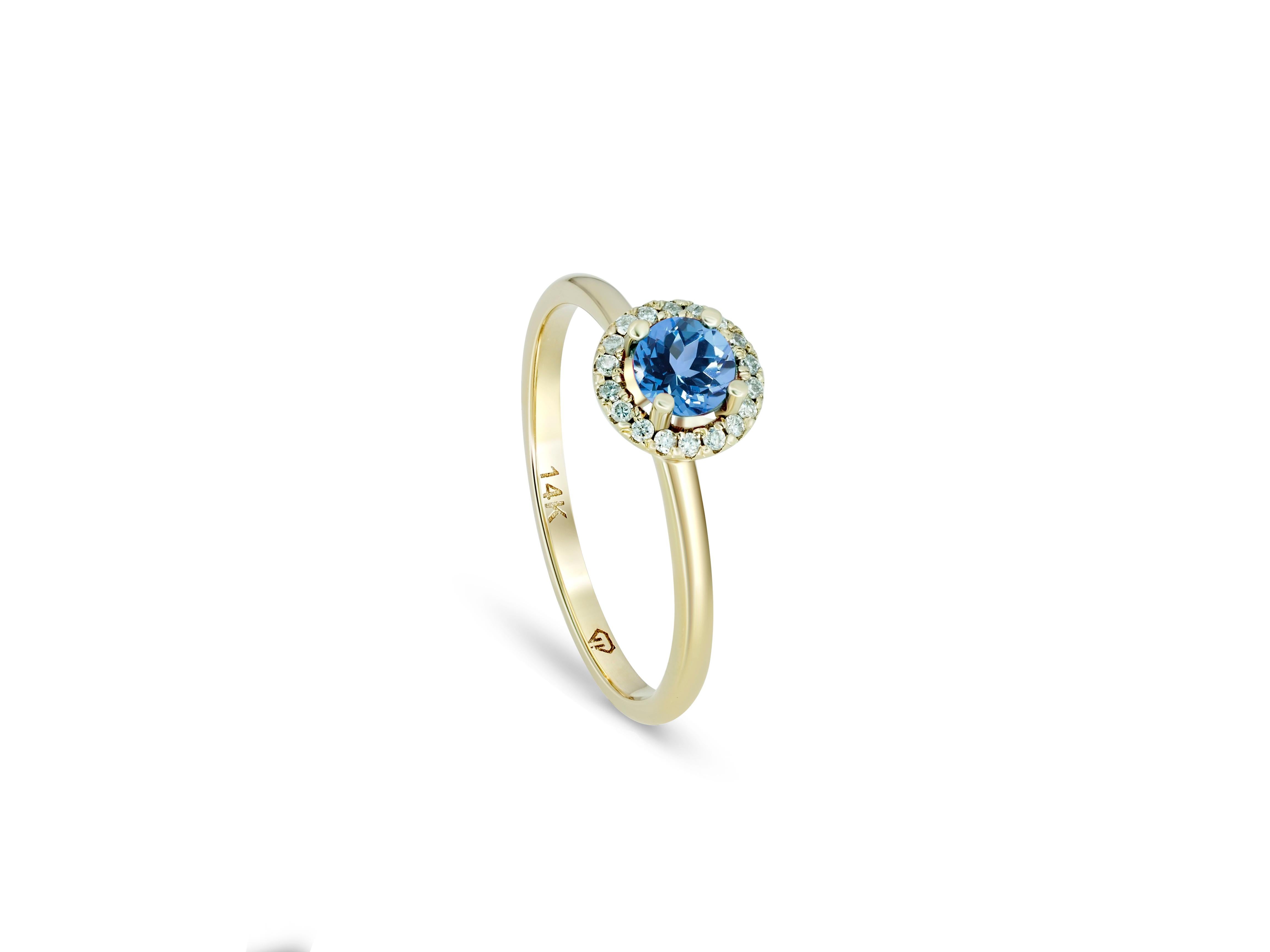 For Sale:  Topaz Ring with Diamonds in 14 Karat Gold, Sky Blue Topaz 14k Gold Ring 7