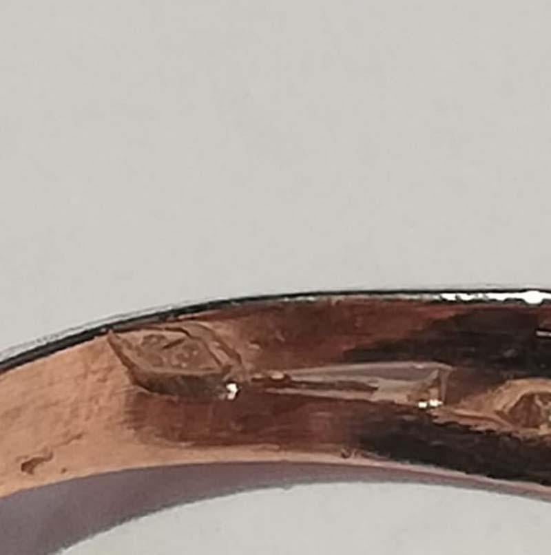 De las mujeres Topacio, Rubíes, Diamantes, Anillo de Oro Rosa y Plata. en venta