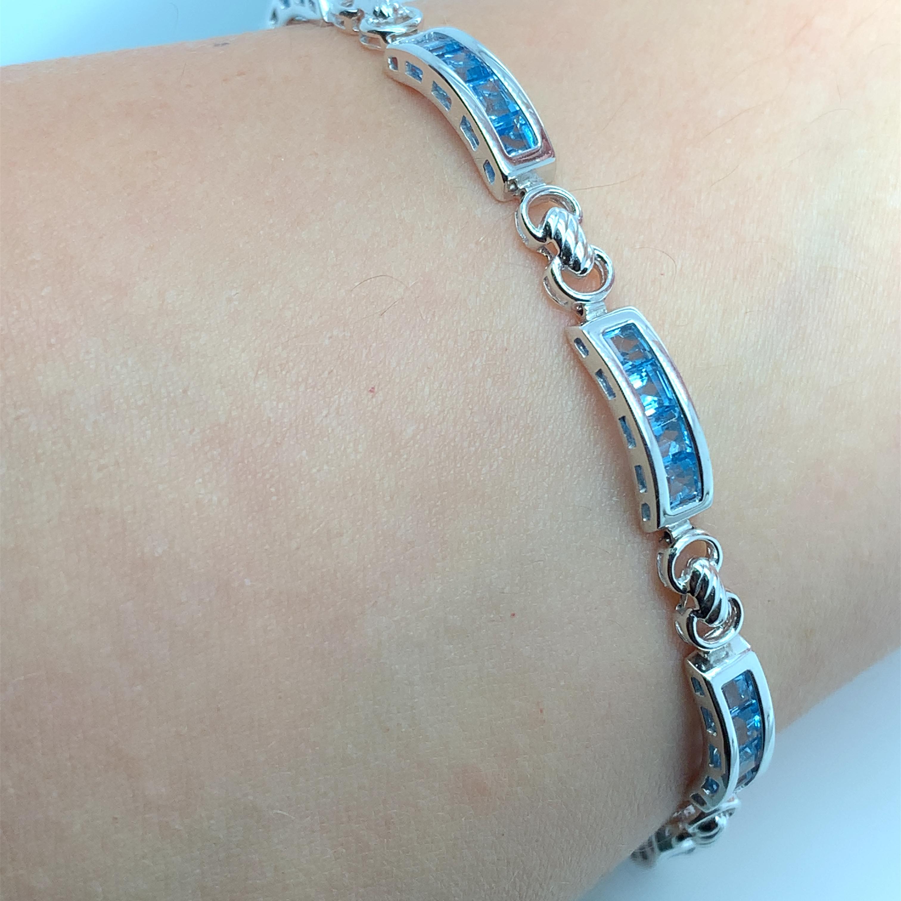 Topaz tennis bracelet art deco 10k white gold In New Condition For Sale In London, GB