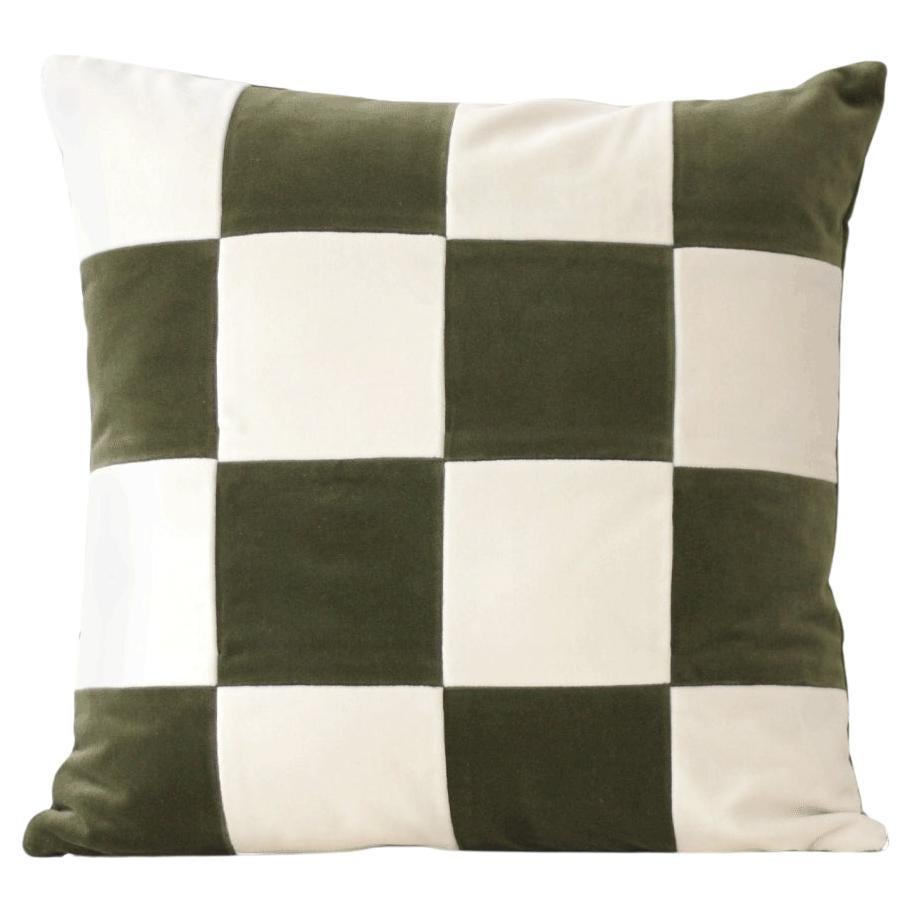 Topazio Dry Green & Ivory Velvet Deluxe Handmade Checkered Cushion (Coussin à carreaux fait main)
