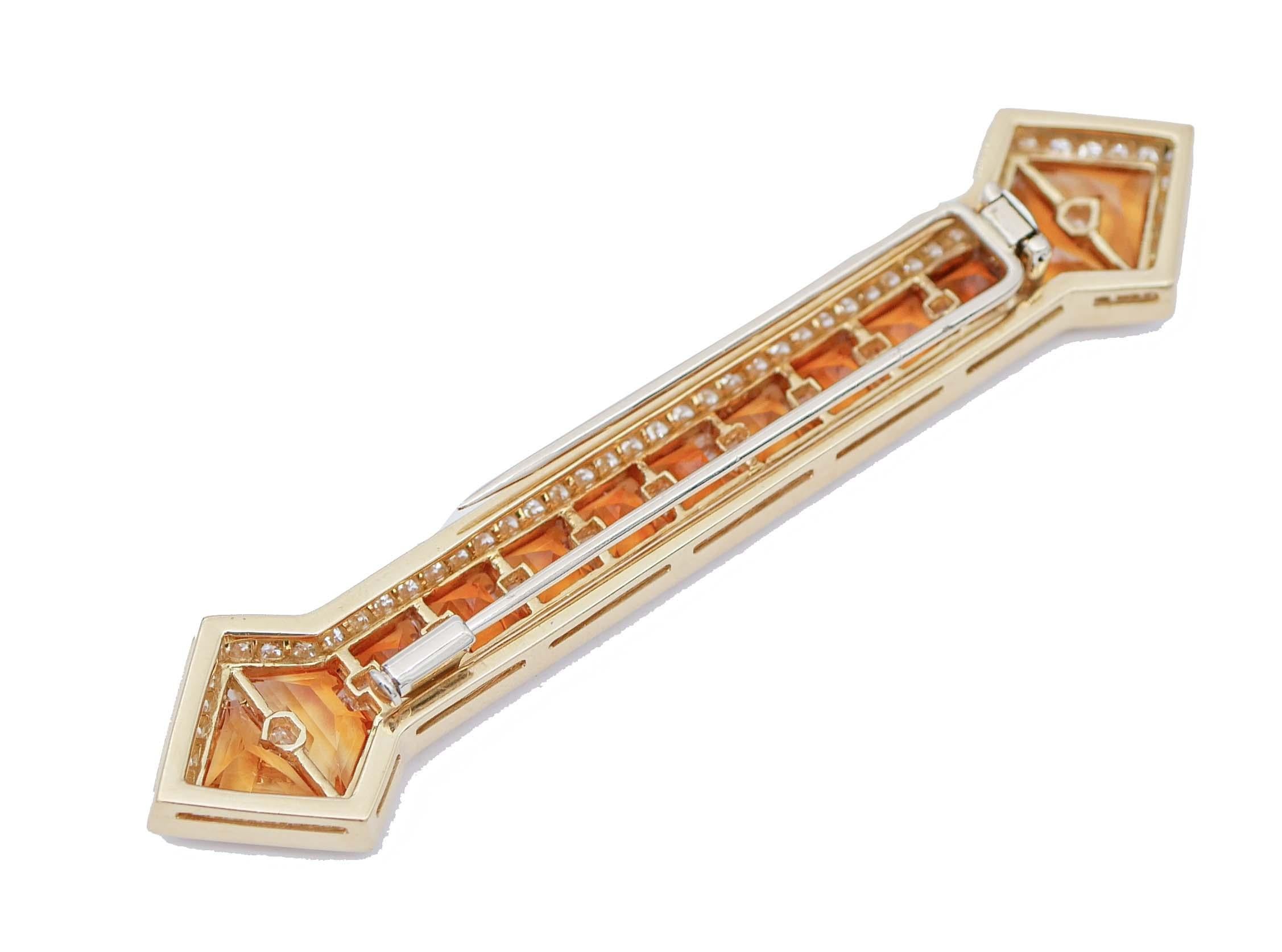 Retro Topazs, Diamonds, 18 Karat Yellow Gold Retrò Brooch For Sale