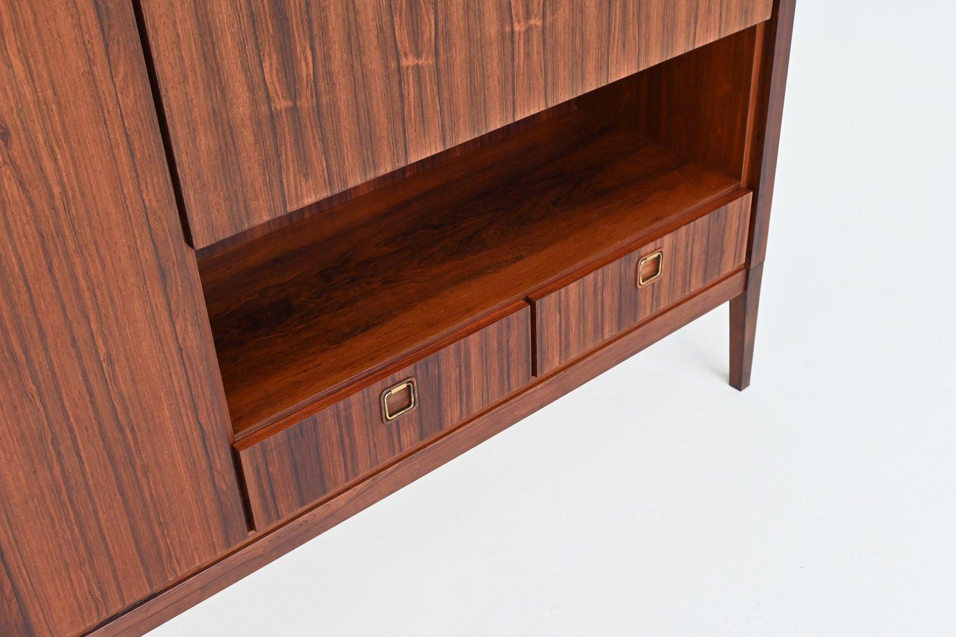Topform highboard rosewood and brass Netherlands 1960 For Sale 4