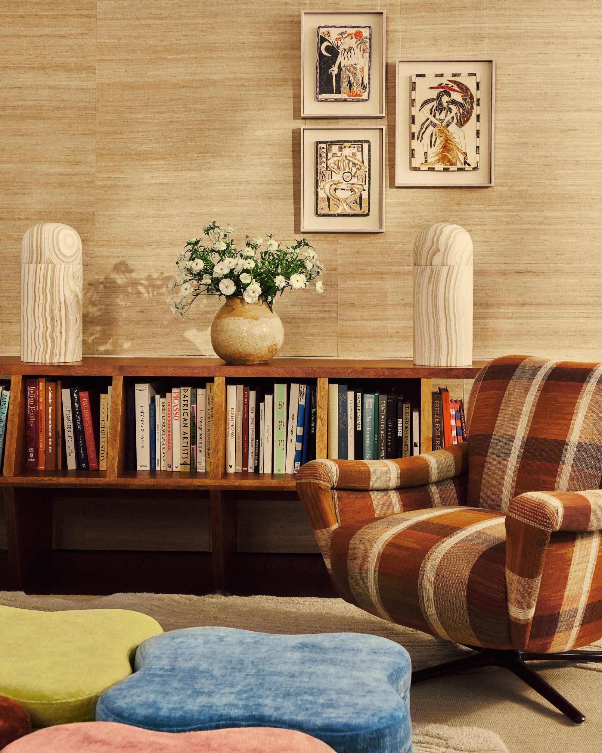 Sedia Topi in Mohair Marci in Hibiscus di Sister by Studio A Ashby in vendita 1