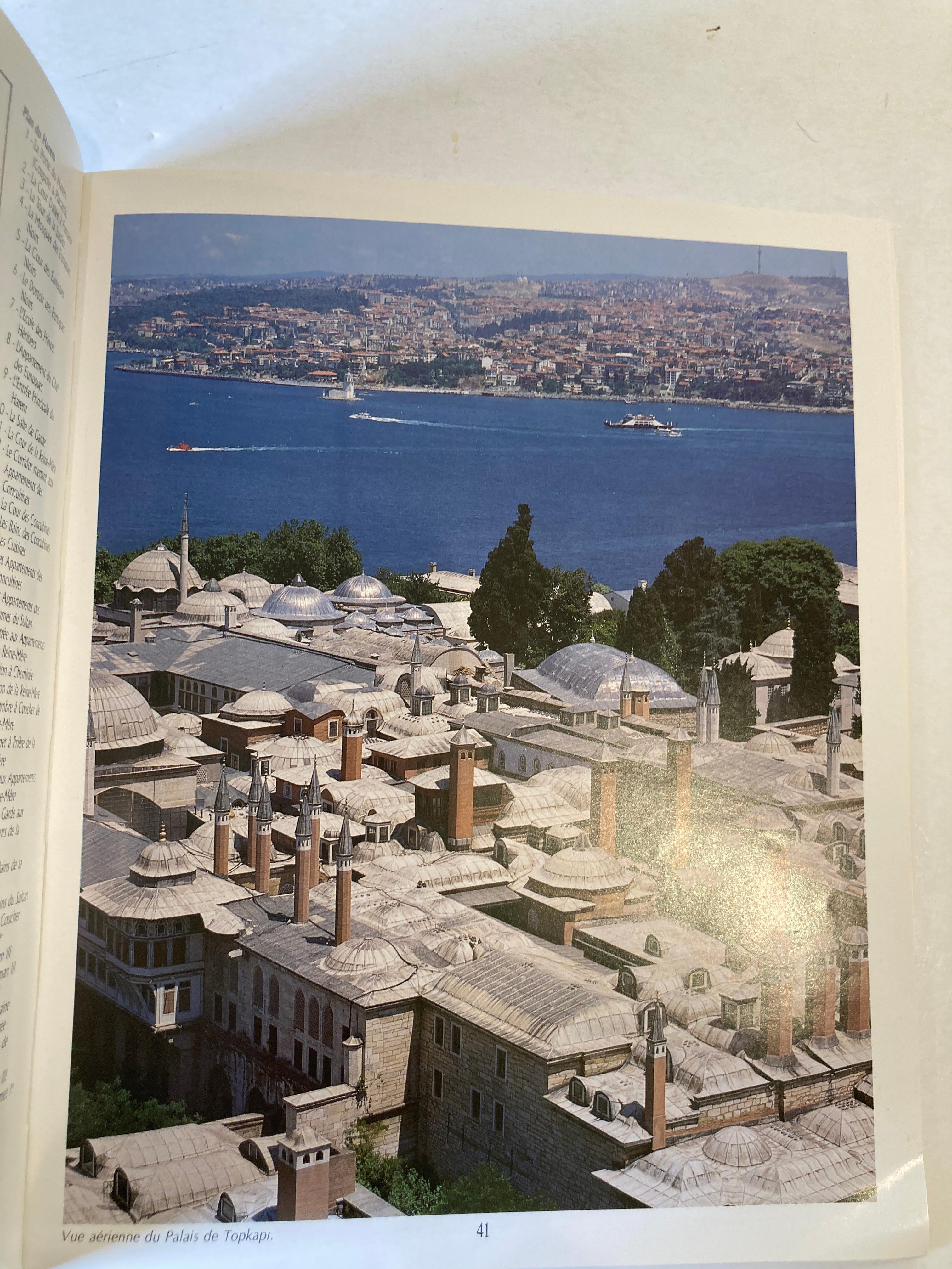 Papier Palais de Topkapi Palace par Ilhan Aksit Le Palais de Topkapi en vente
