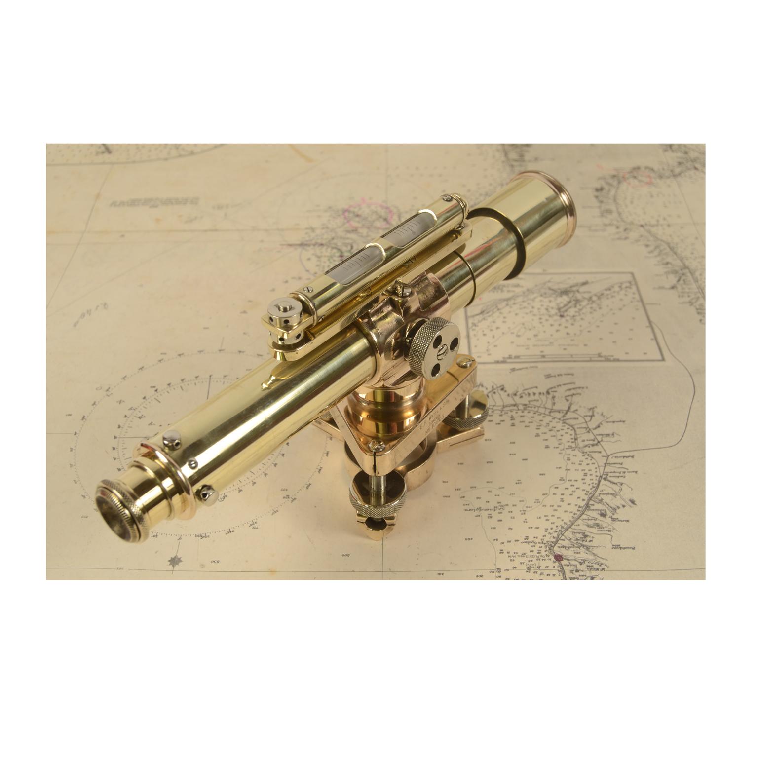 Late 19th Century 1890 Antique Brass Level Watts & Sond London Mahogany Box, Surveyor Instrument