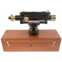 Instrument de mesure d'arpenteur W F Stanley Level de 1870 en laiton bruni antique  
