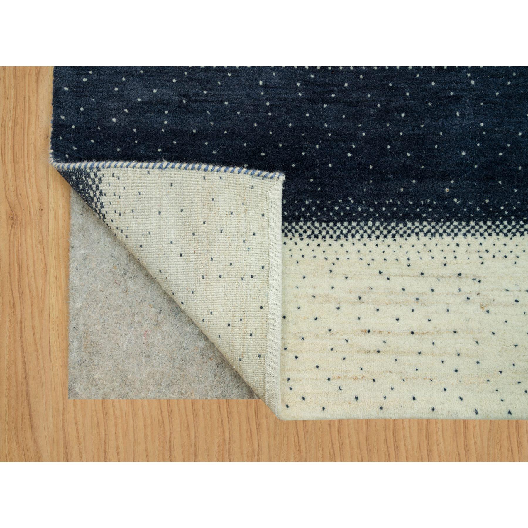 Toque Weiß Modern Gabbeh Baum Alle Wolle Lush und Plüsch Hand geknüpft Orientteppich (Indisch) im Angebot