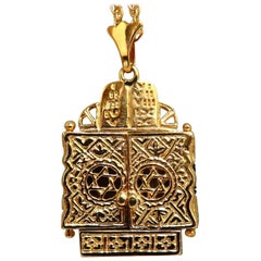 Torah Functional Necklace 14 Karat and Chain